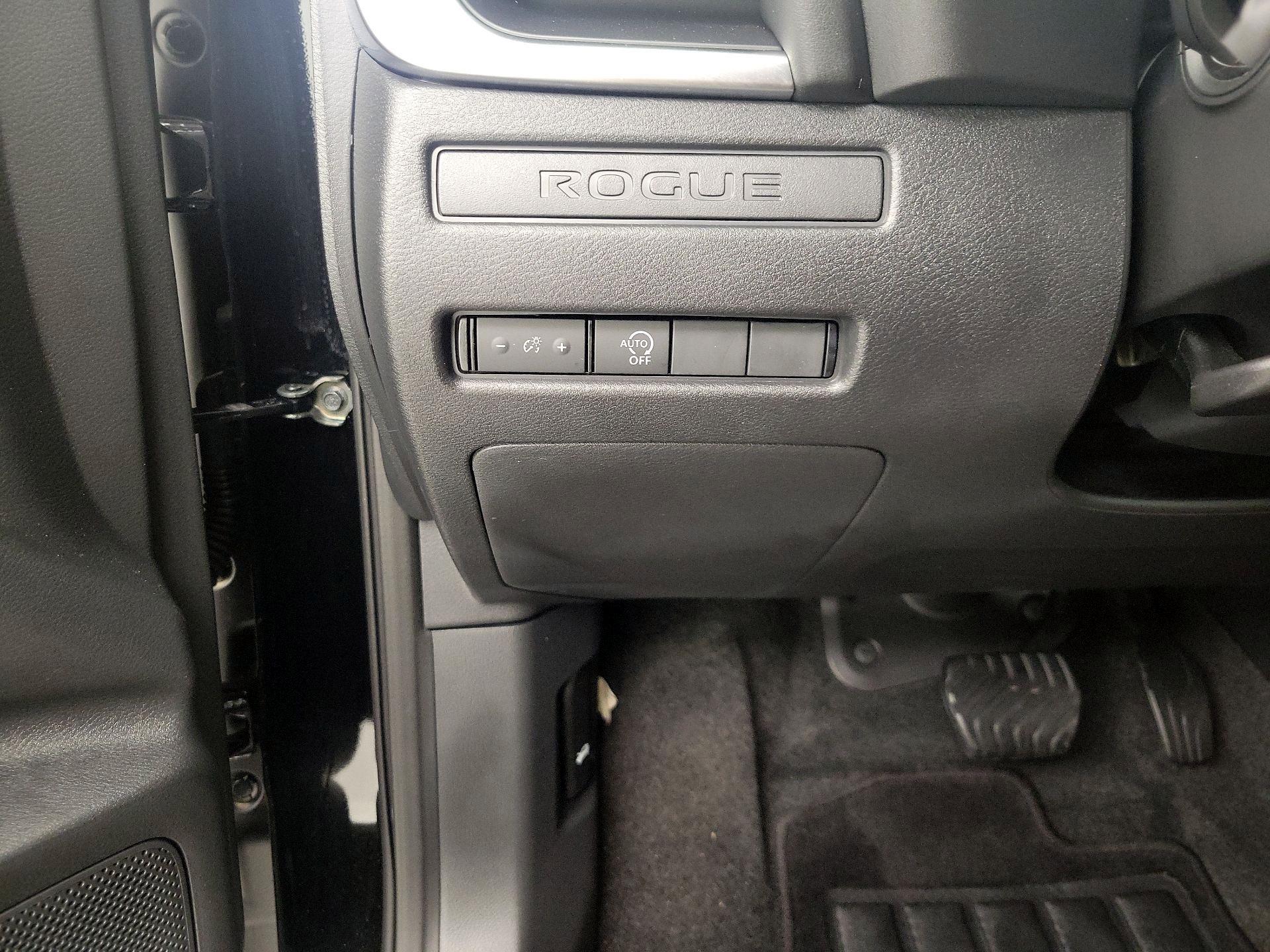 Thumbnail: 2023 Nissan Rogue - 13