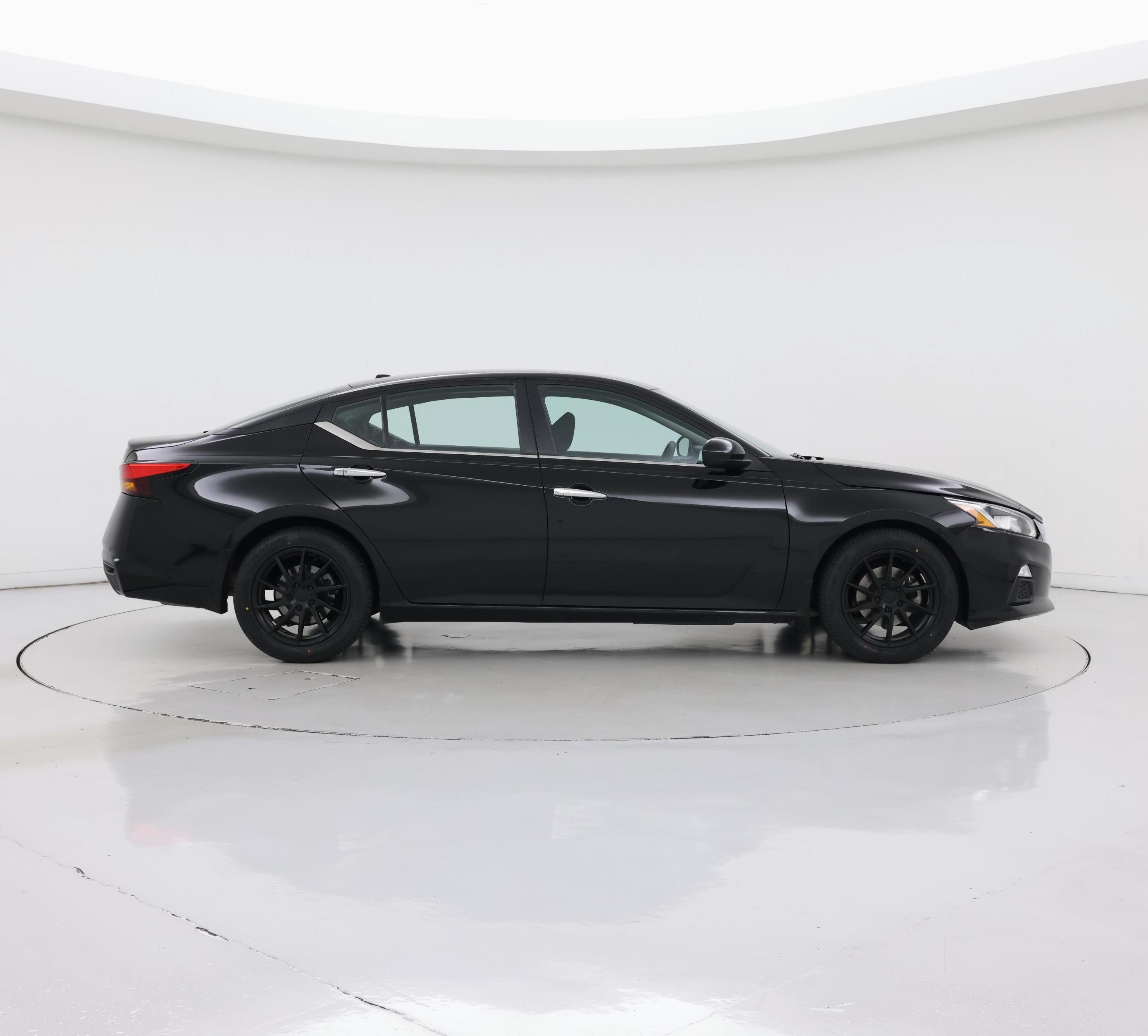 Thumbnail: 2020 Nissan Altima - 7