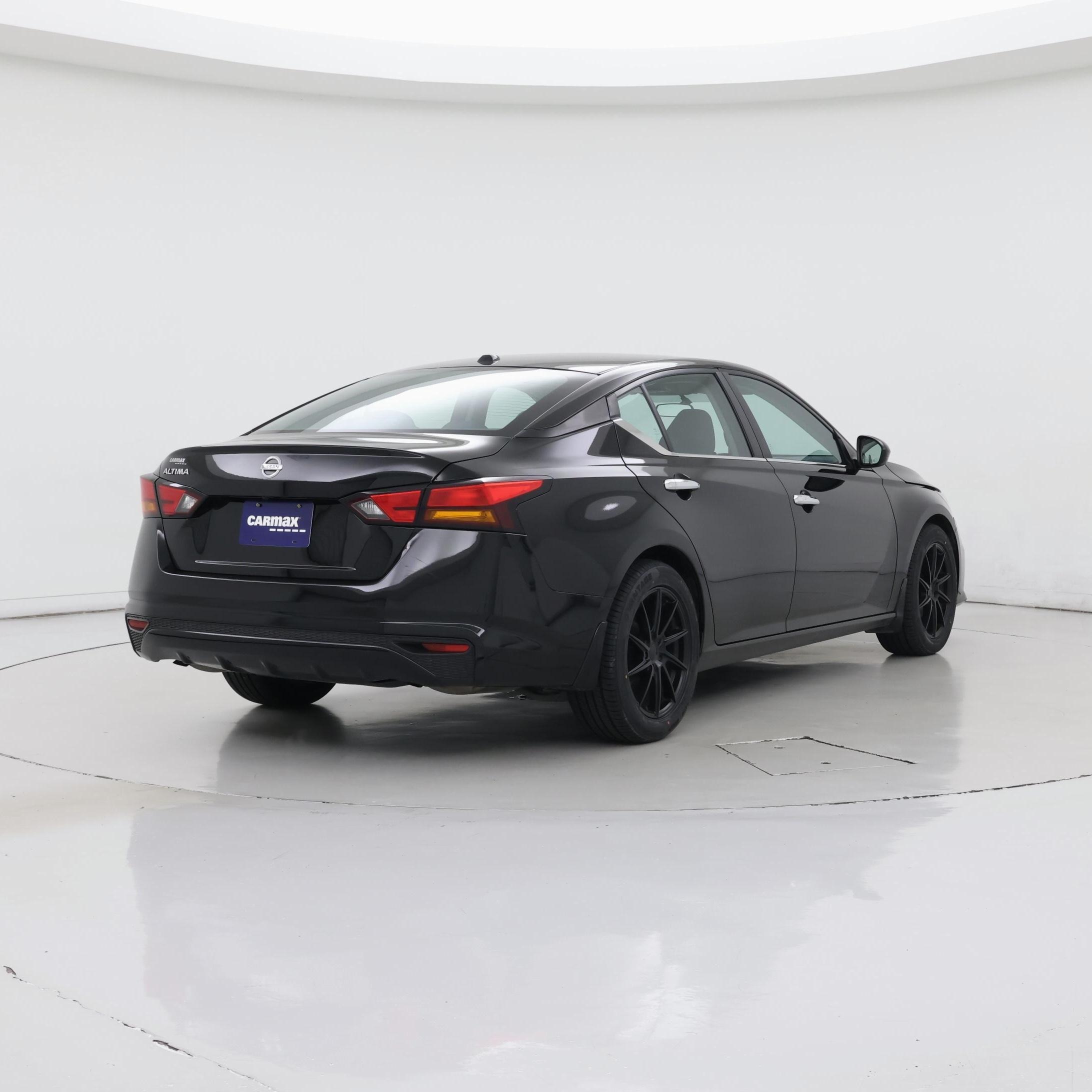 Thumbnail: 2020 Nissan Altima - 8