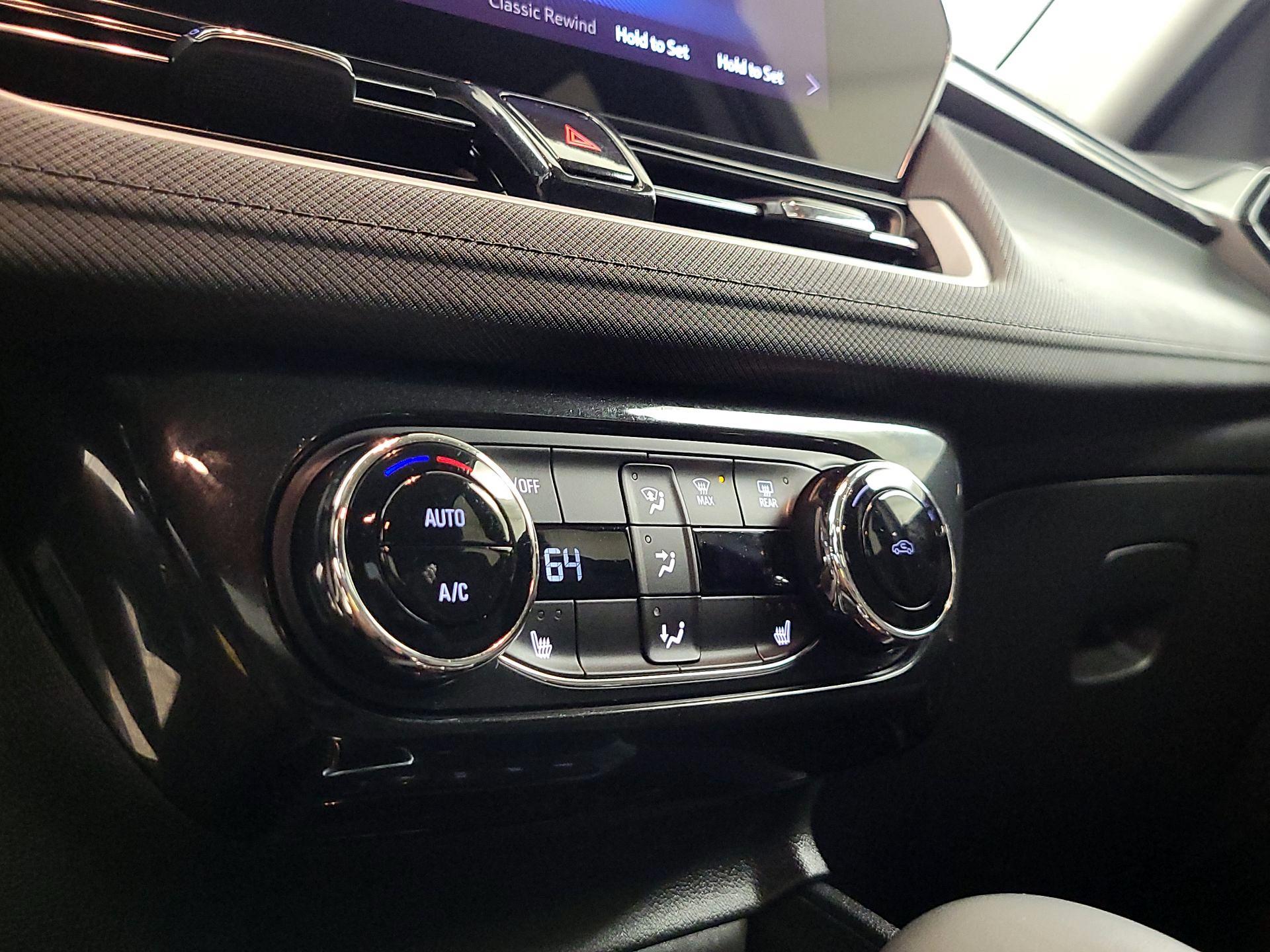 Thumbnail: 2024 Chevrolet TrailBlazer - 16