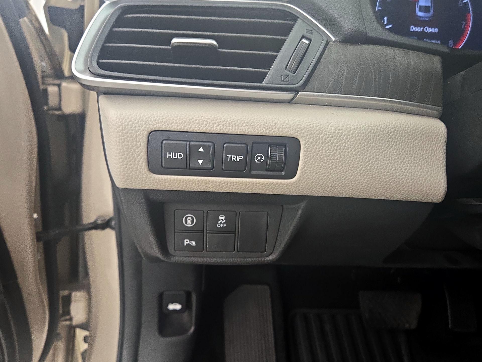 Thumbnail: 2018 Honda Accord - 13