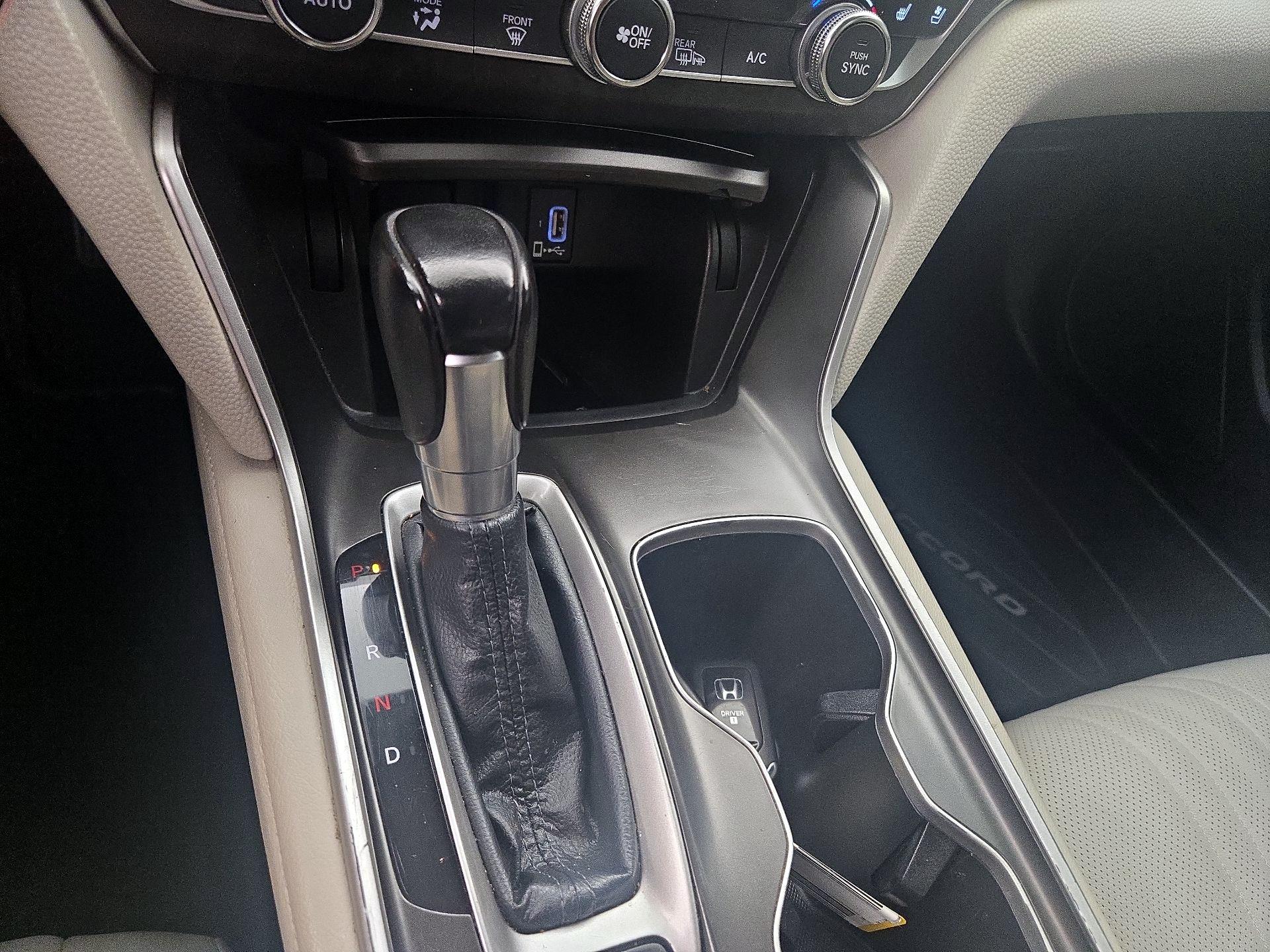 Thumbnail: 2018 Honda Accord - 18