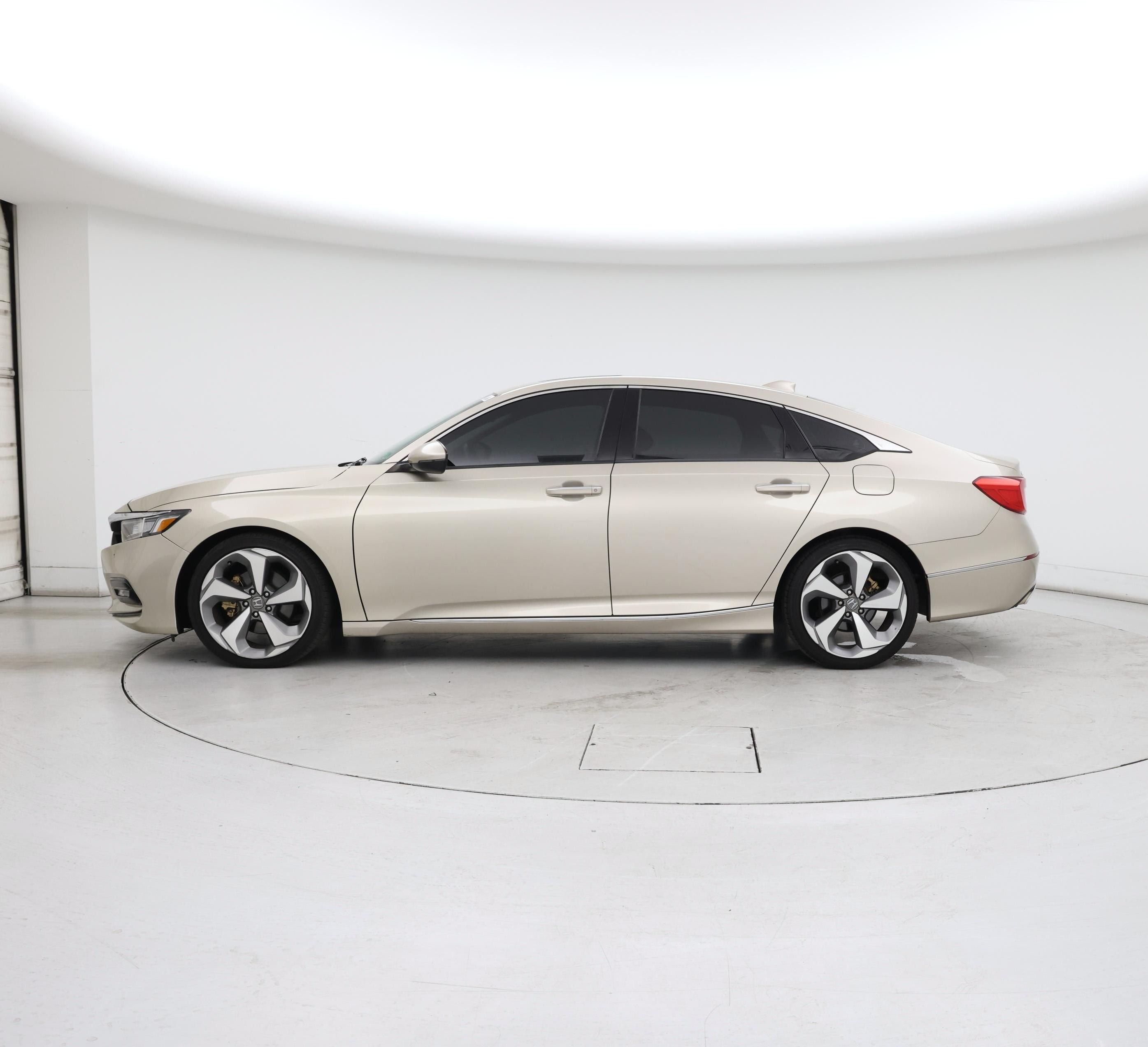 Thumbnail: 2018 Honda Accord - 3