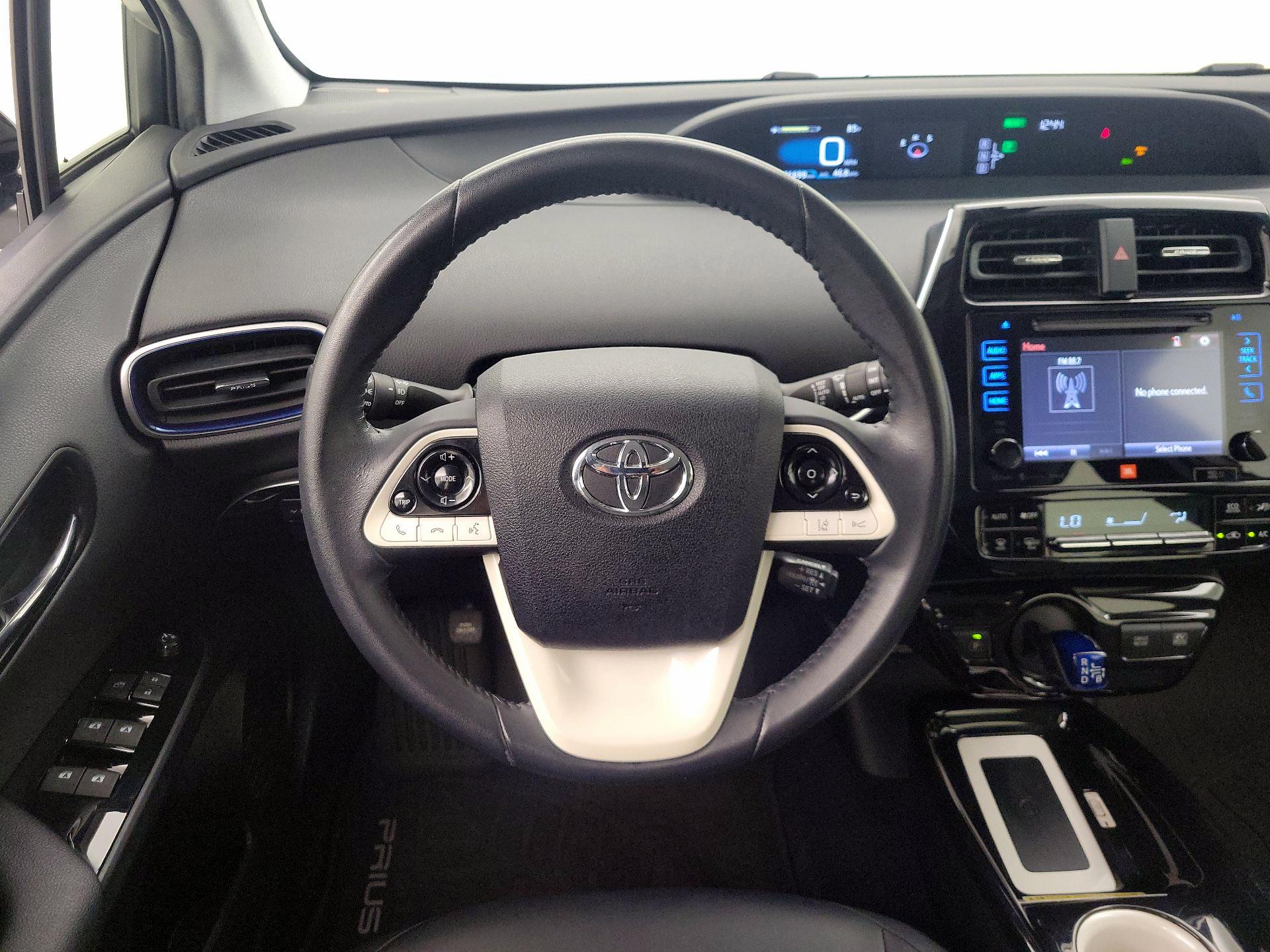 Thumbnail: 2016 Toyota Prius - 10