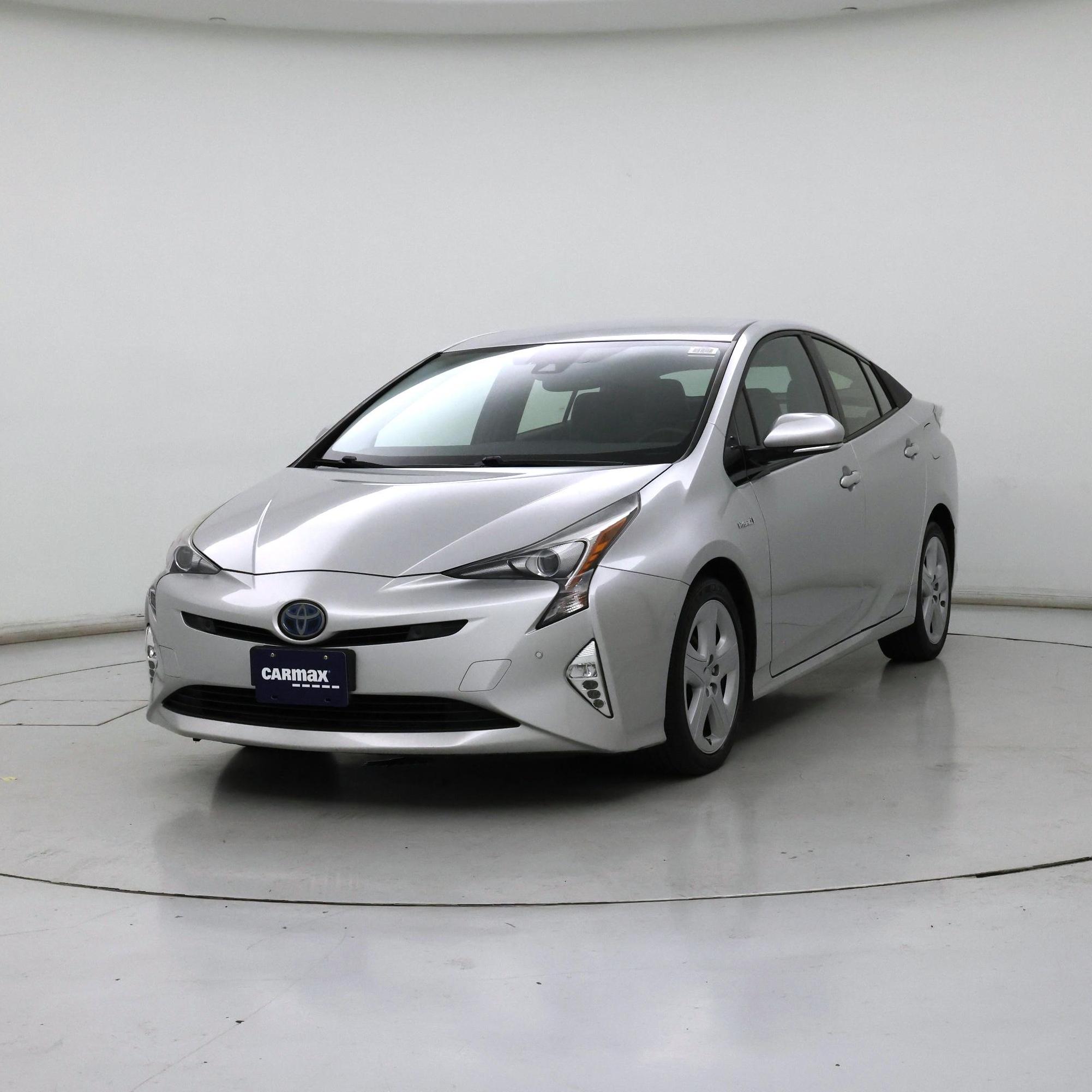 Thumbnail: 2016 Toyota Prius - 4