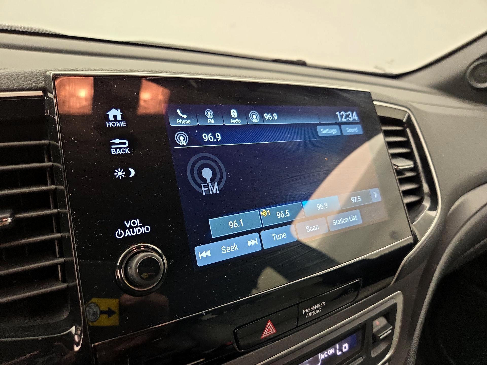 Thumbnail: 2020 Honda Passport - 15