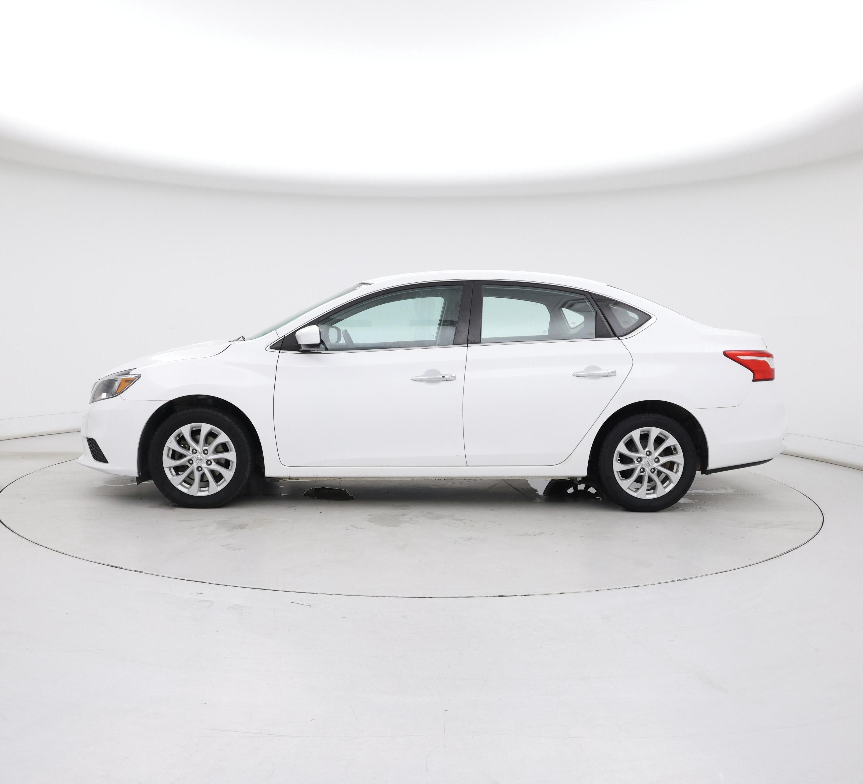 Thumbnail: 2018 Nissan Sentra - 3