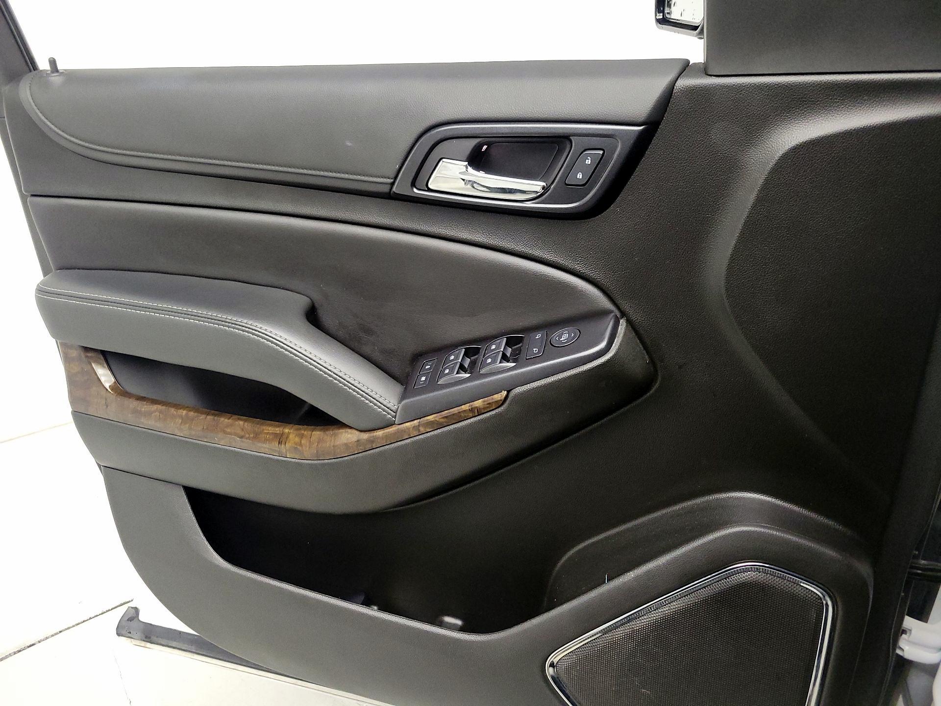 Thumbnail: 2020 Chevrolet Suburban - 12