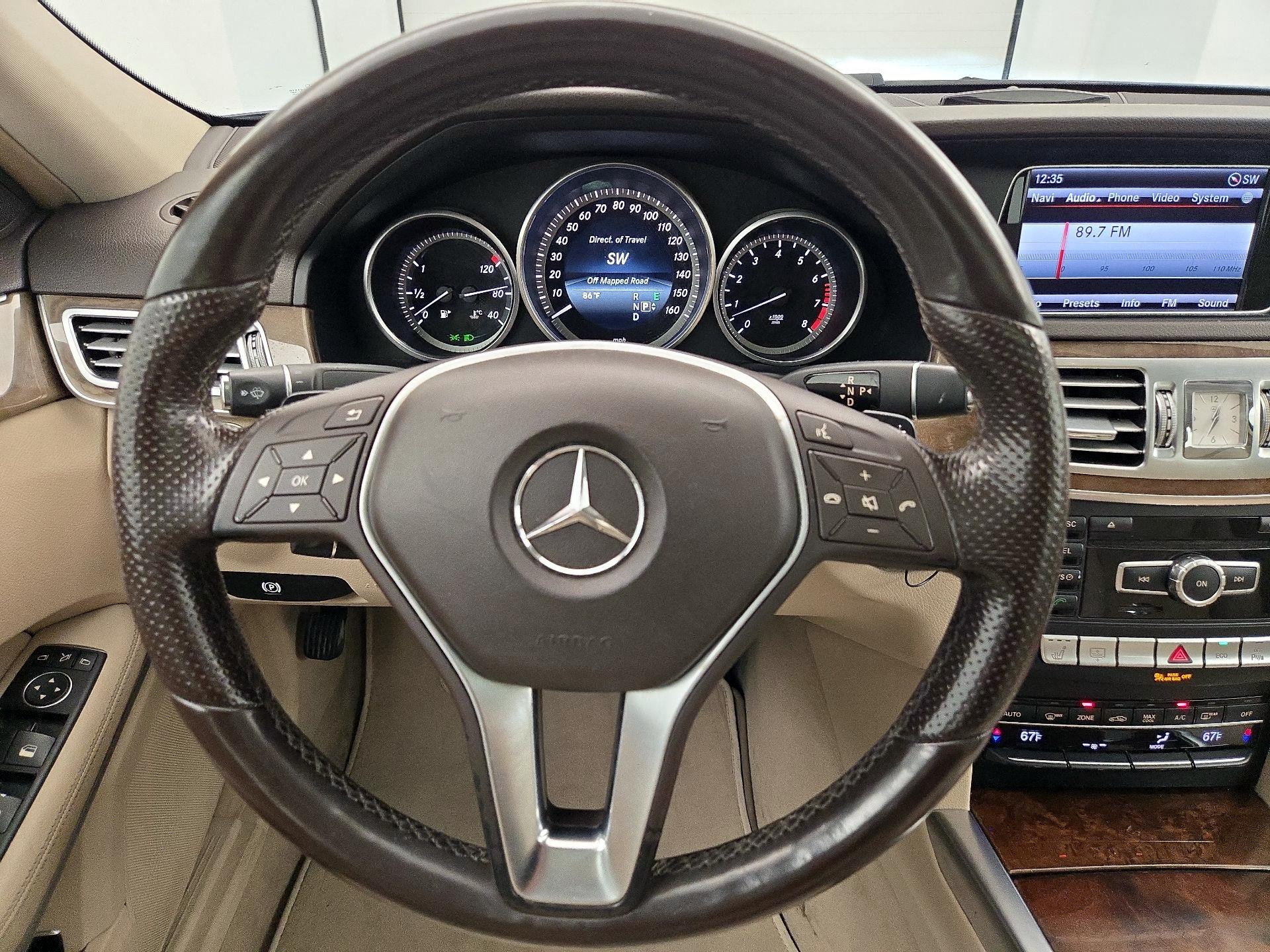 Thumbnail: 2015 Mercedes-Benz E-Class - 10