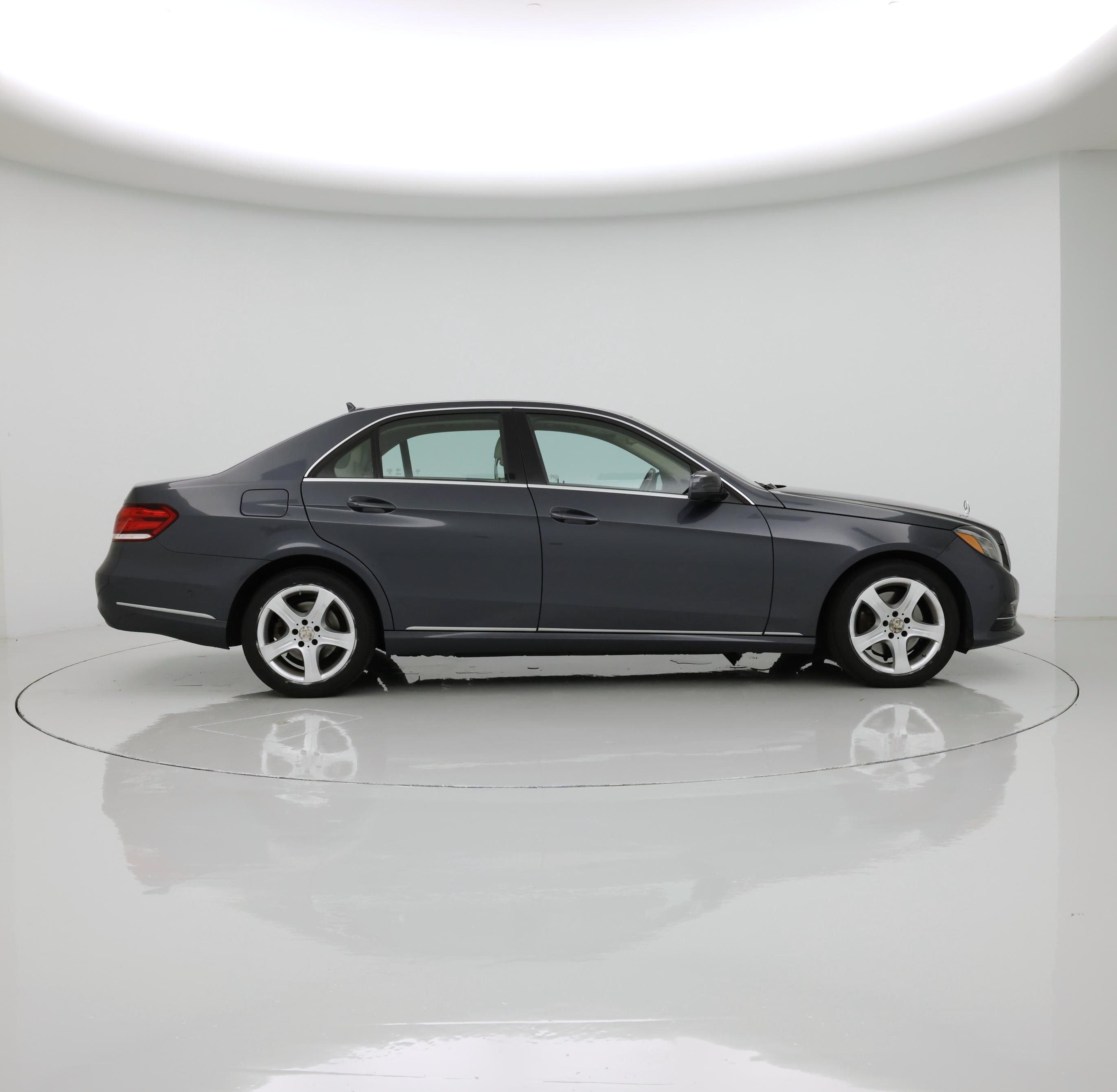 Thumbnail: 2015 Mercedes-Benz E-Class - 7