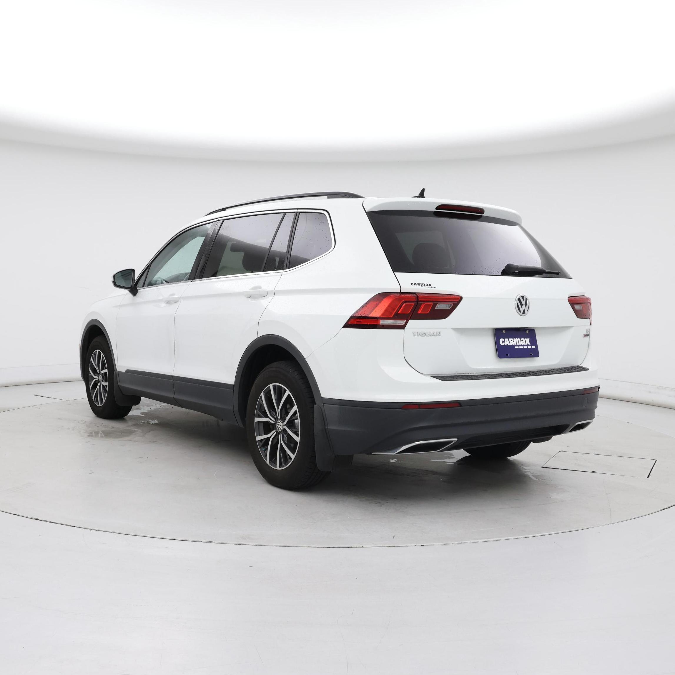 Thumbnail: 2019 Volkswagen Tiguan - 2