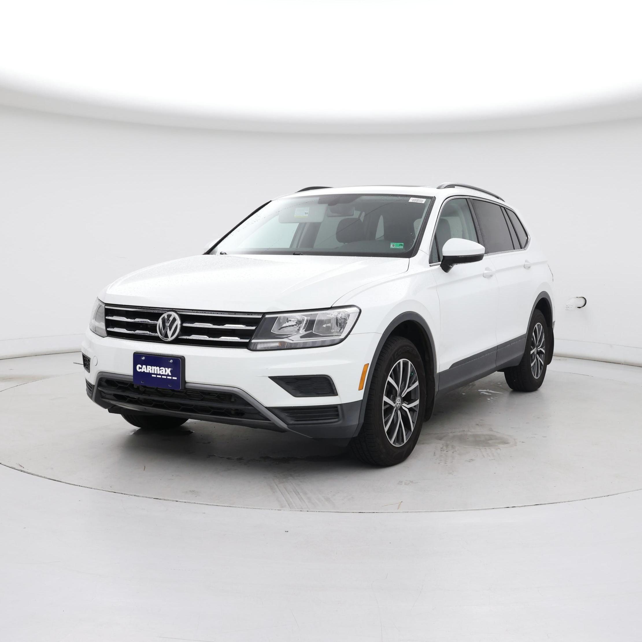 Thumbnail: 2019 Volkswagen Tiguan - 4