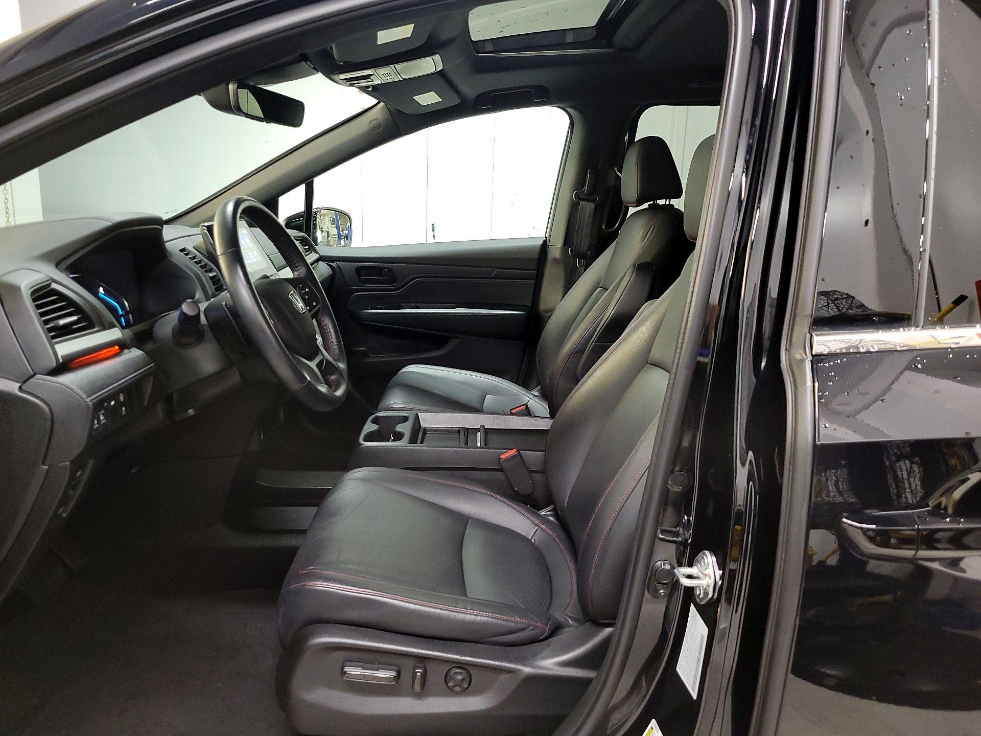 Thumbnail: 2023 Honda Odyssey - 18