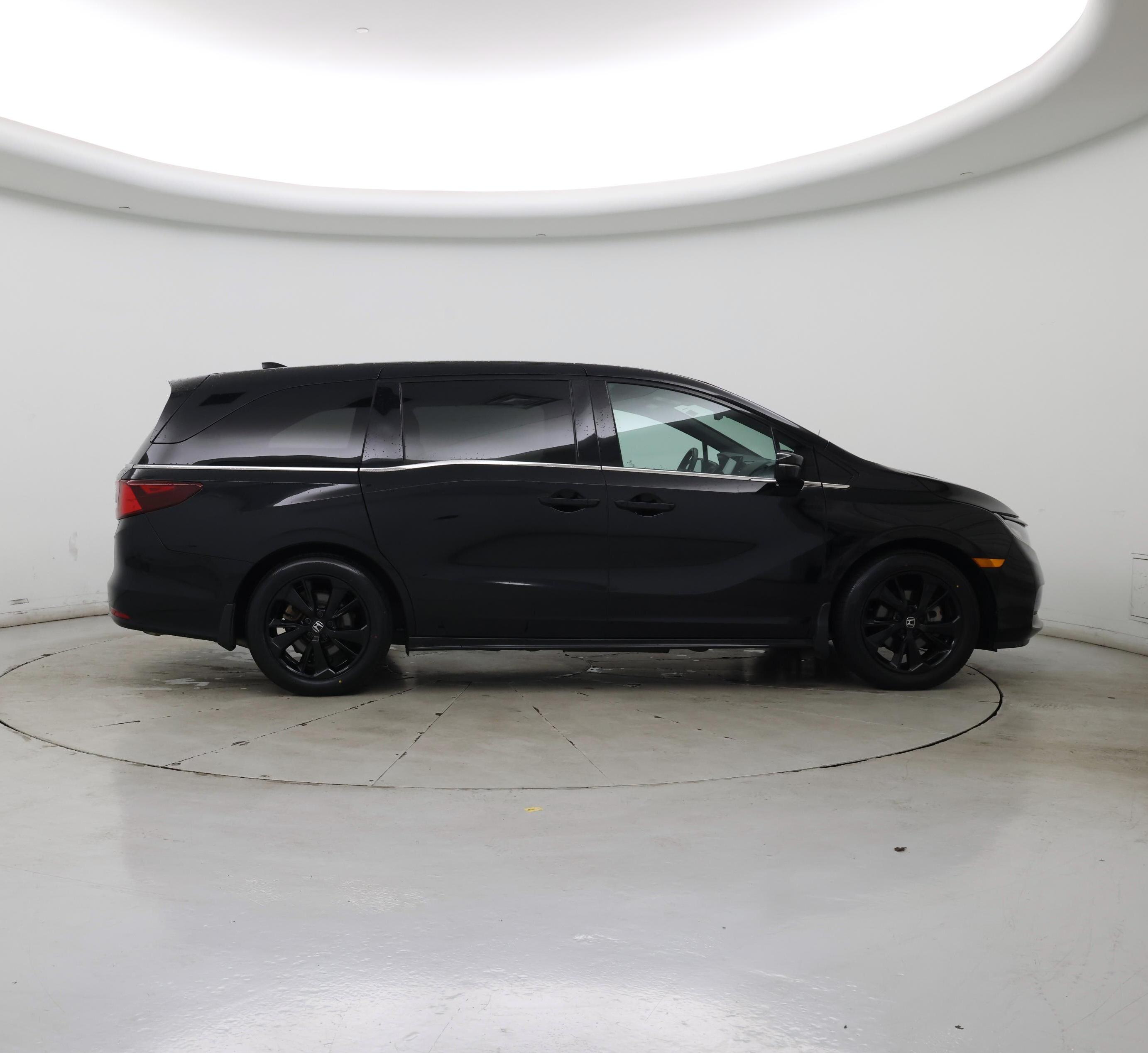 Thumbnail: 2023 Honda Odyssey - 7