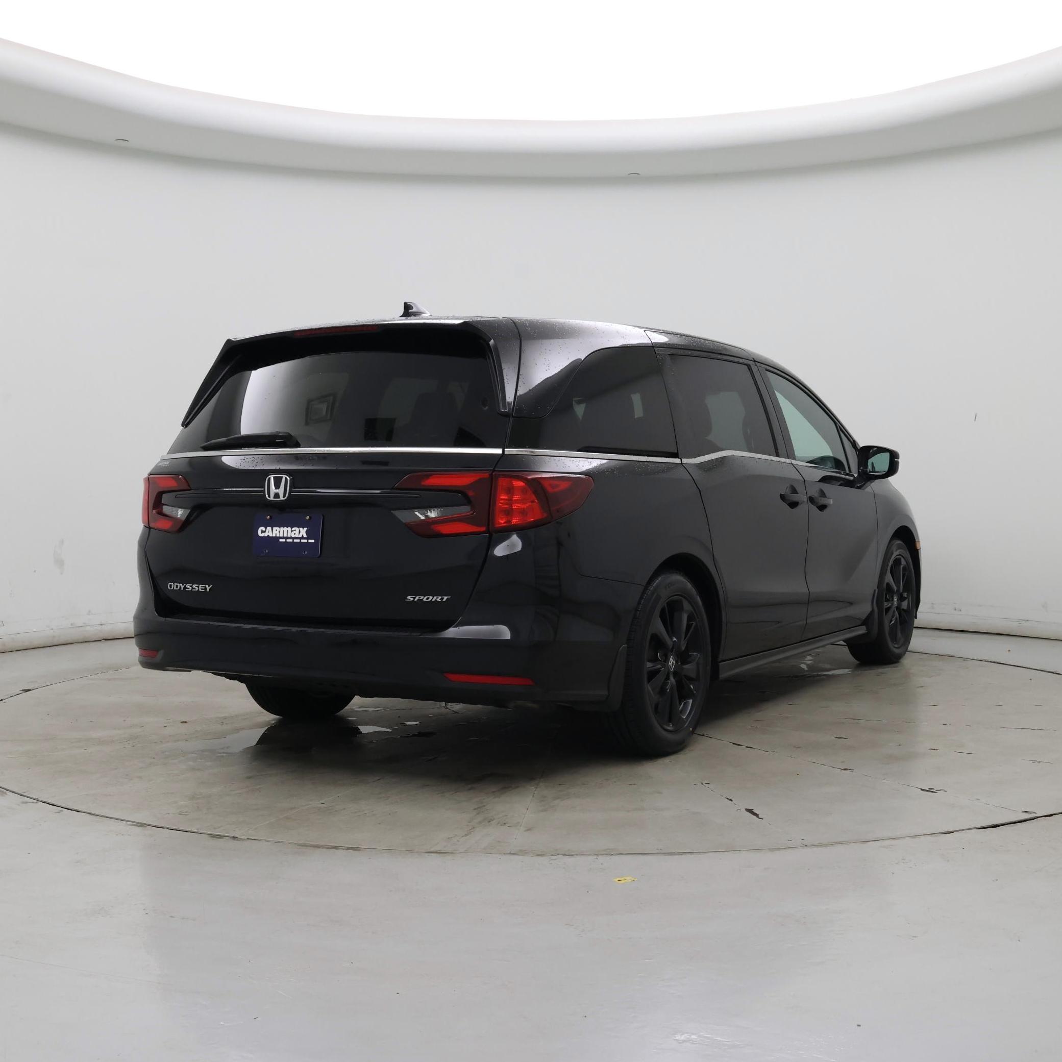 Thumbnail: 2023 Honda Odyssey - 8