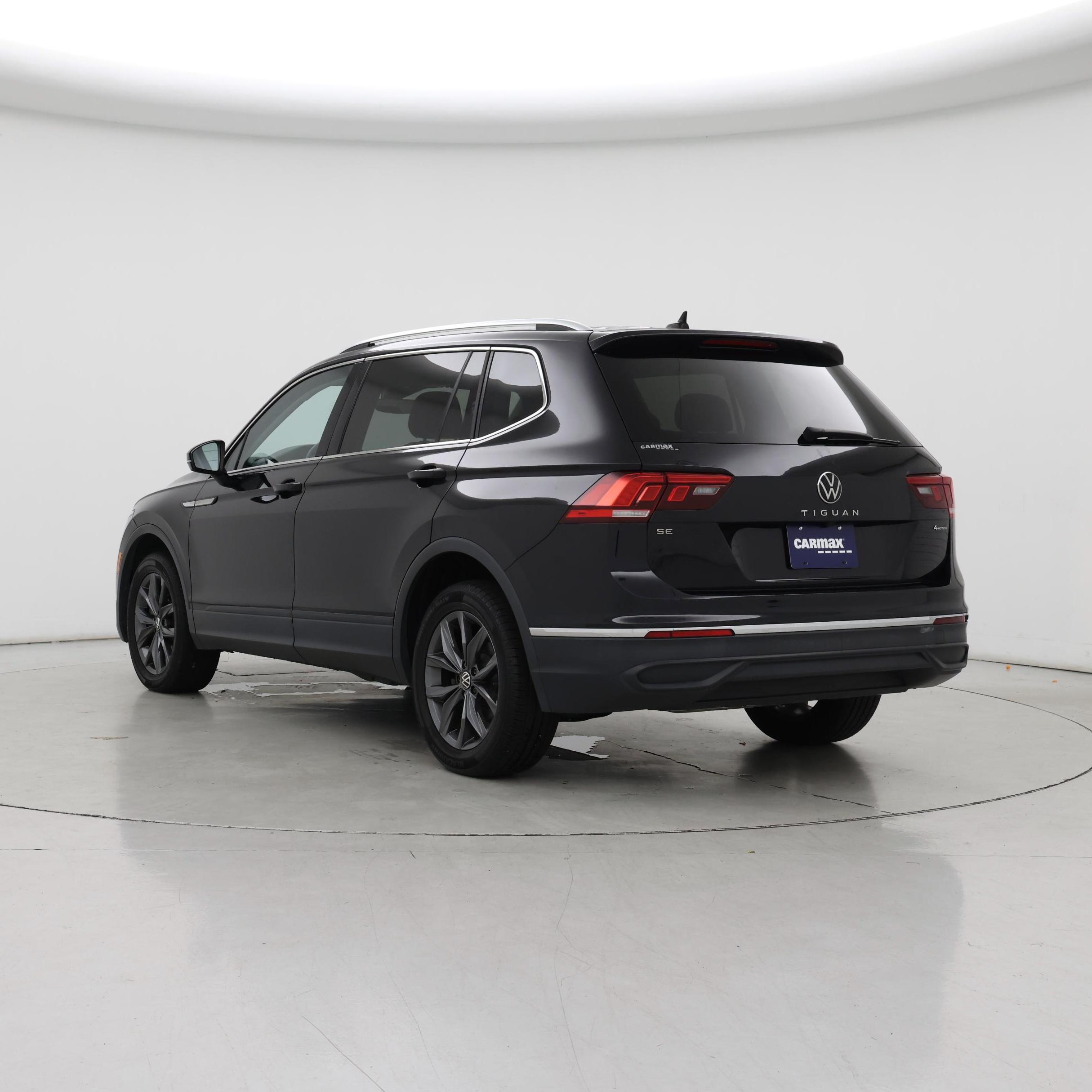Thumbnail: 2022 Volkswagen Tiguan - 2