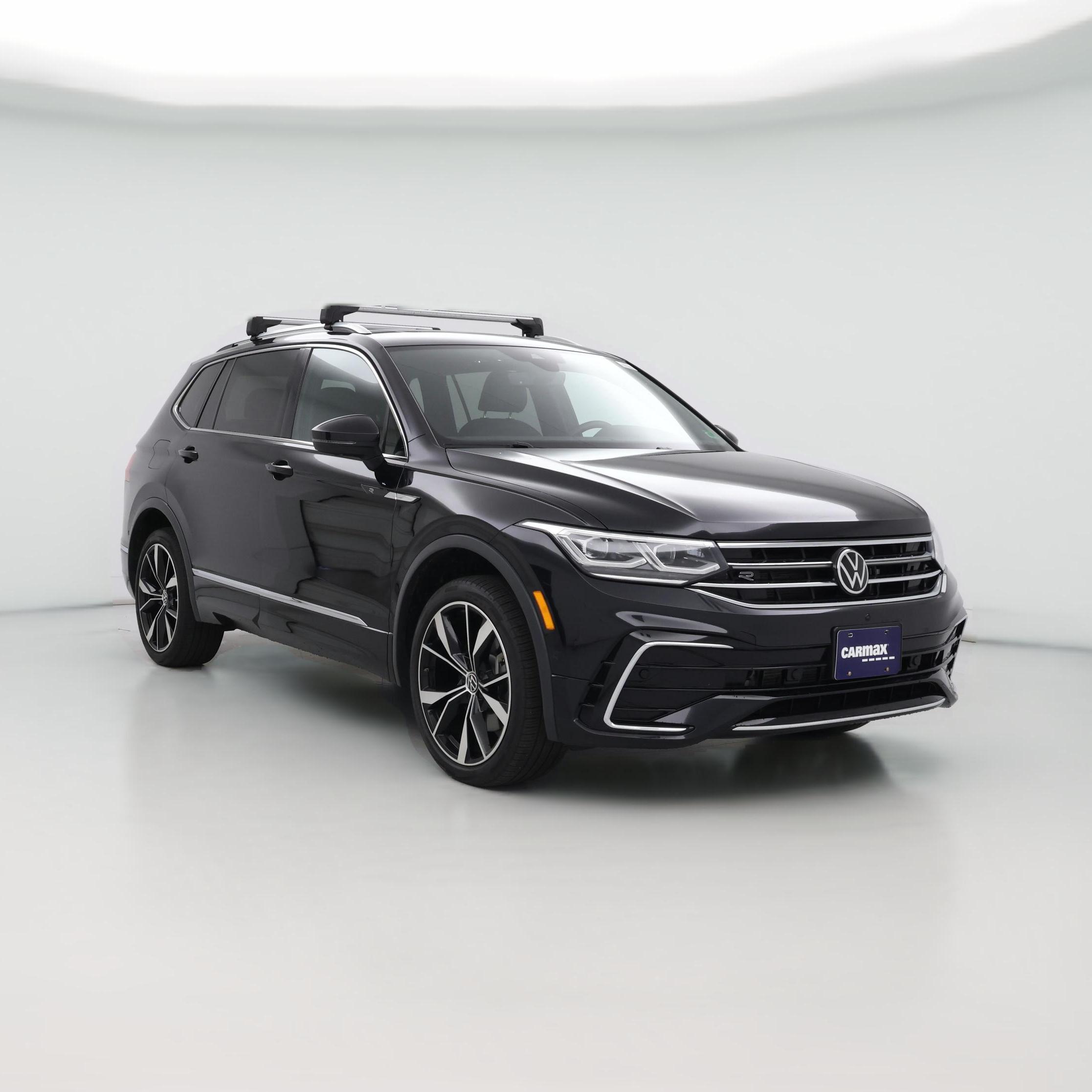 Thumbnail: 2022 Volkswagen Tiguan - 1