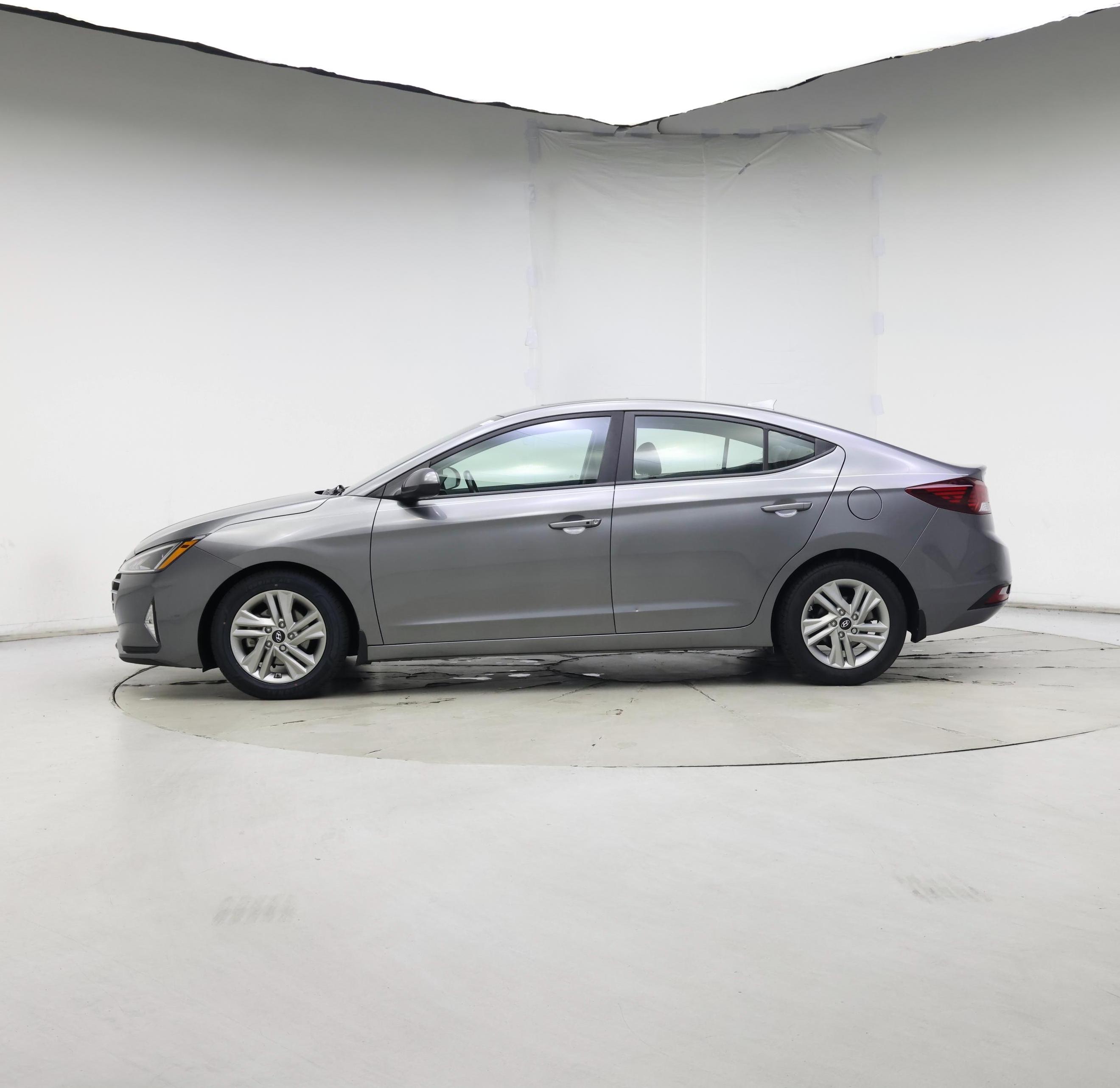 Thumbnail: 2020 Hyundai Elantra - 3