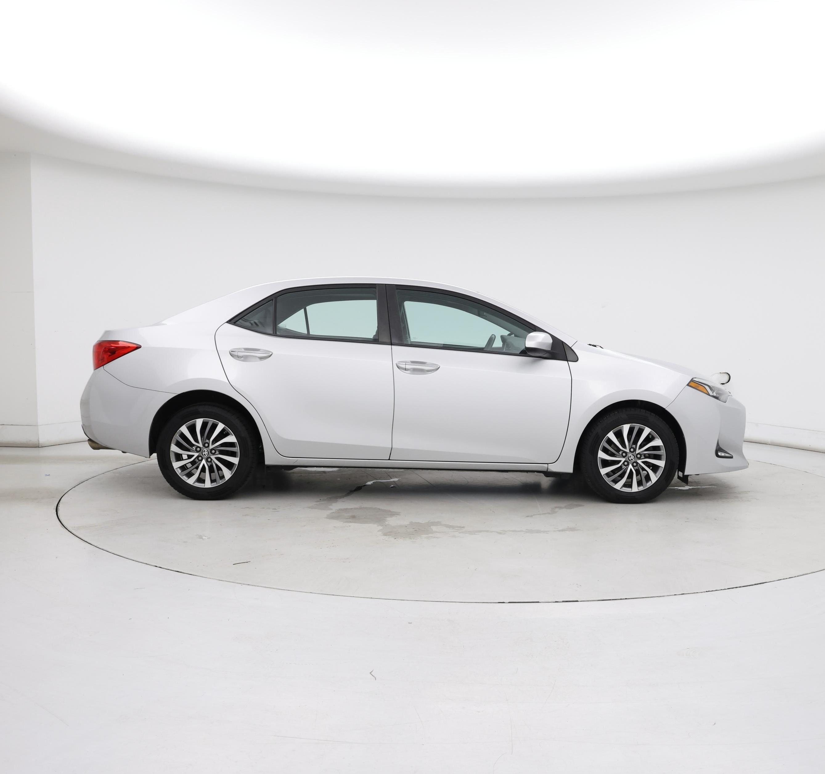 Thumbnail: 2018 Toyota Corolla - 7