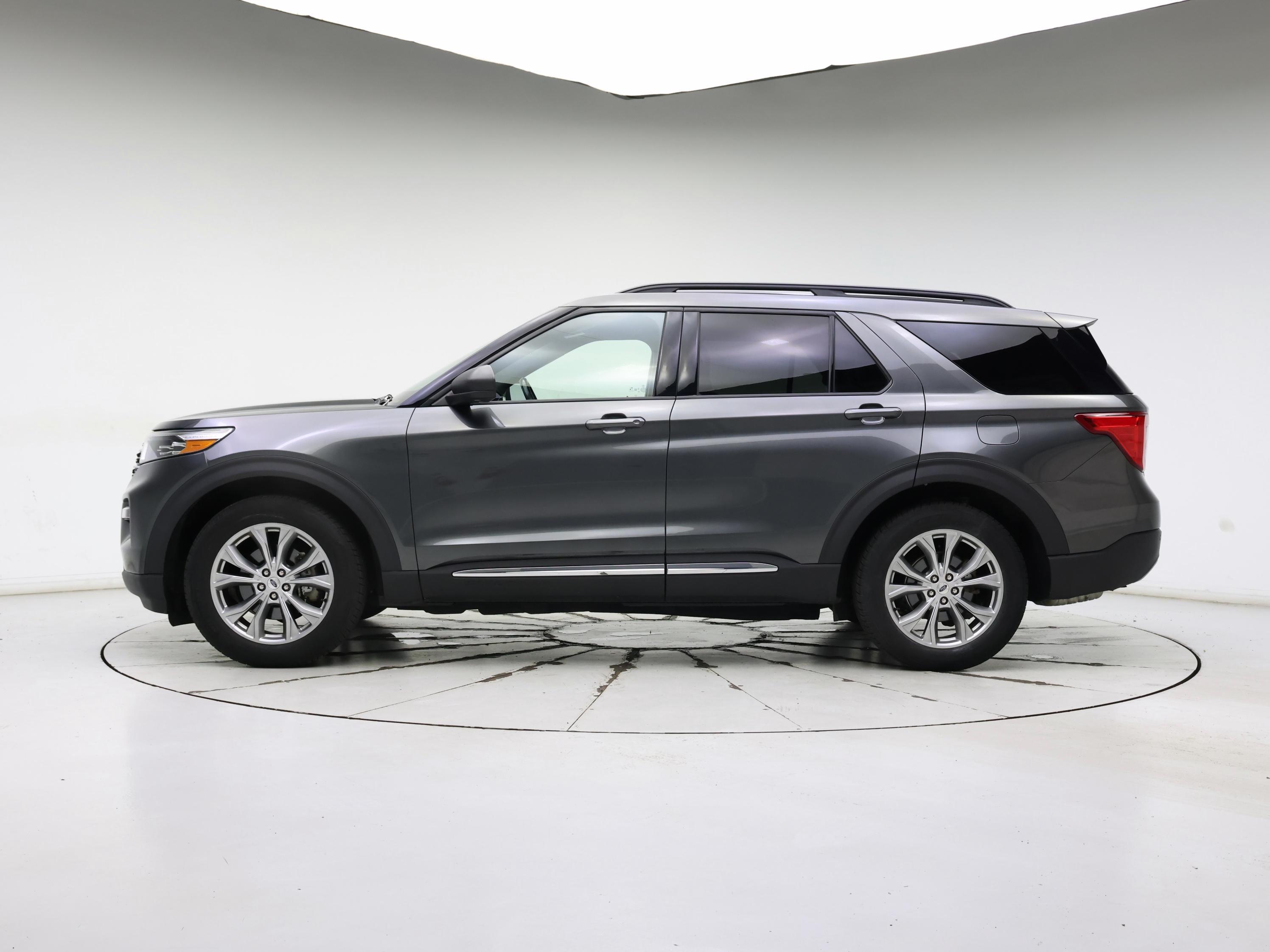 Thumbnail: 2020 Ford Explorer - 3
