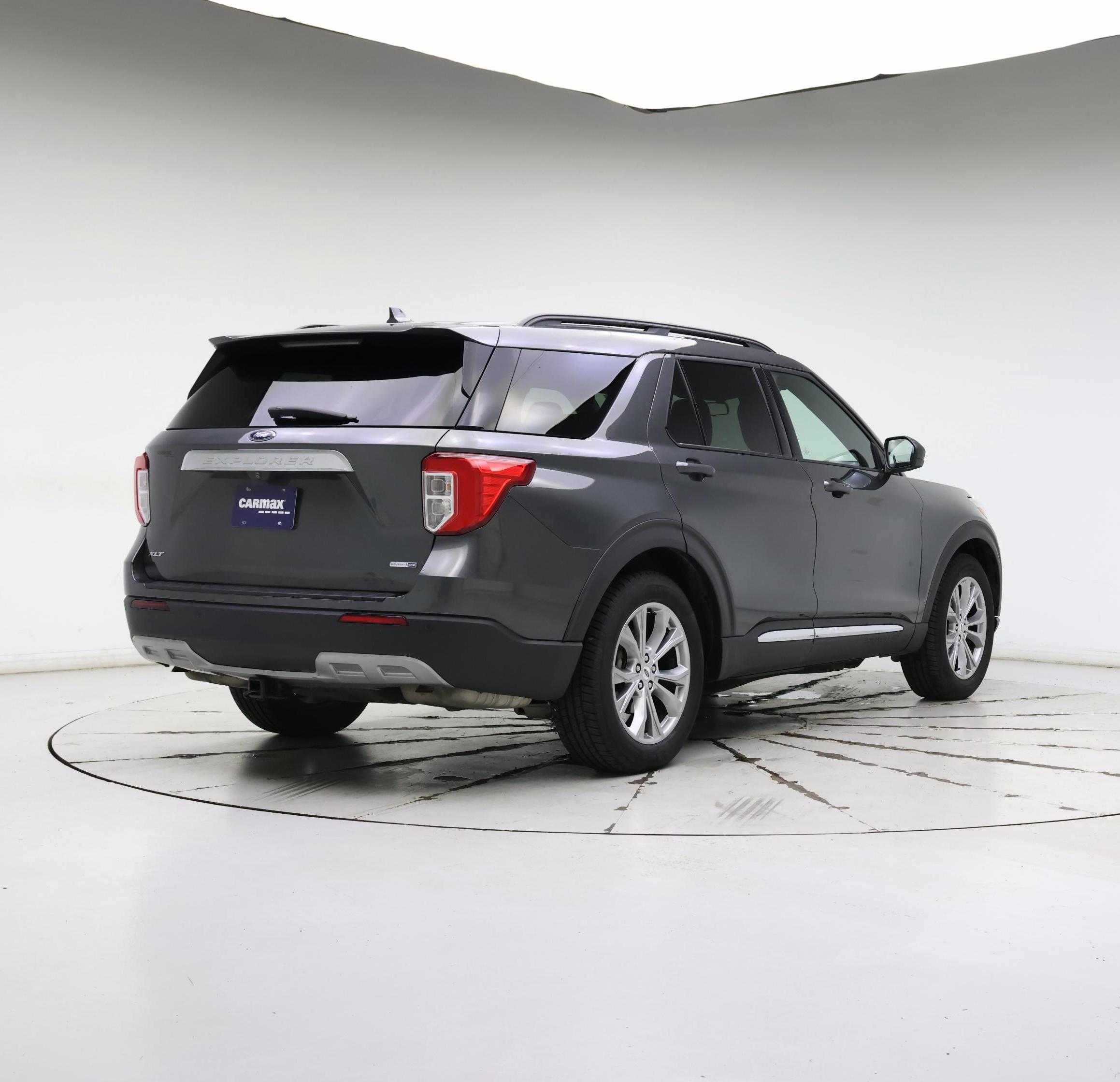 Thumbnail: 2020 Ford Explorer - 8