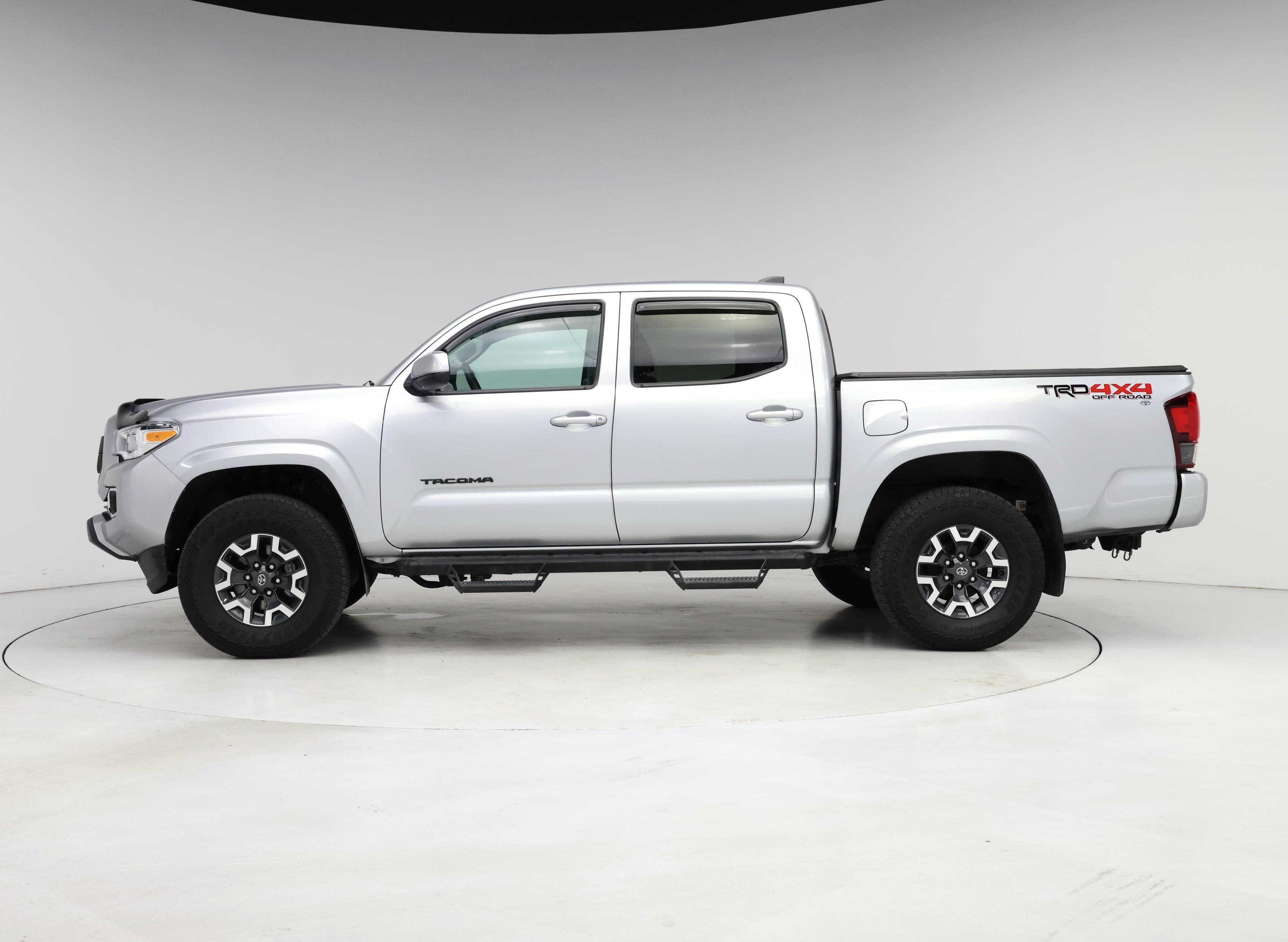 Thumbnail: 2023 Toyota Tacoma - 3