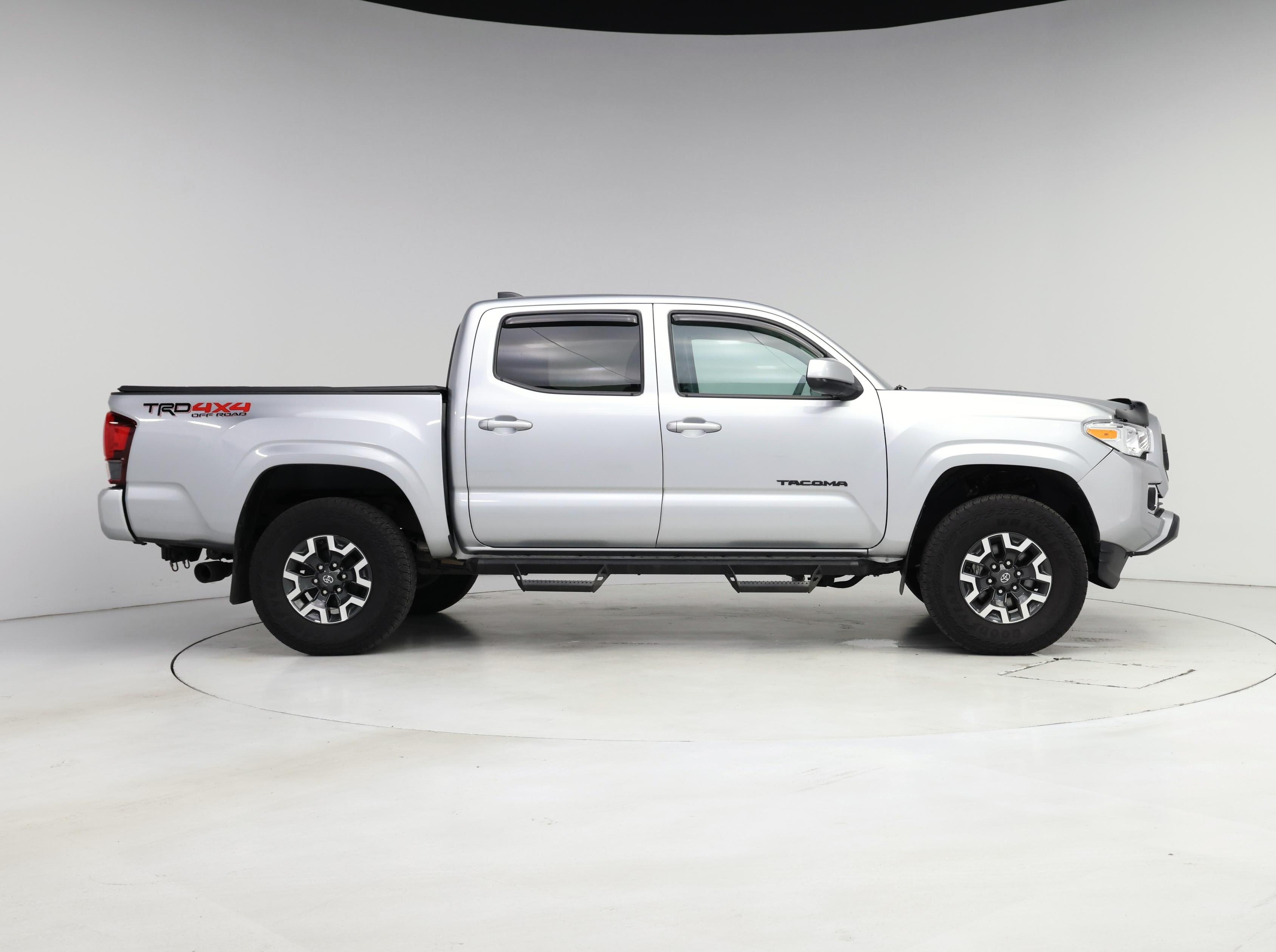 Thumbnail: 2023 Toyota Tacoma - 7