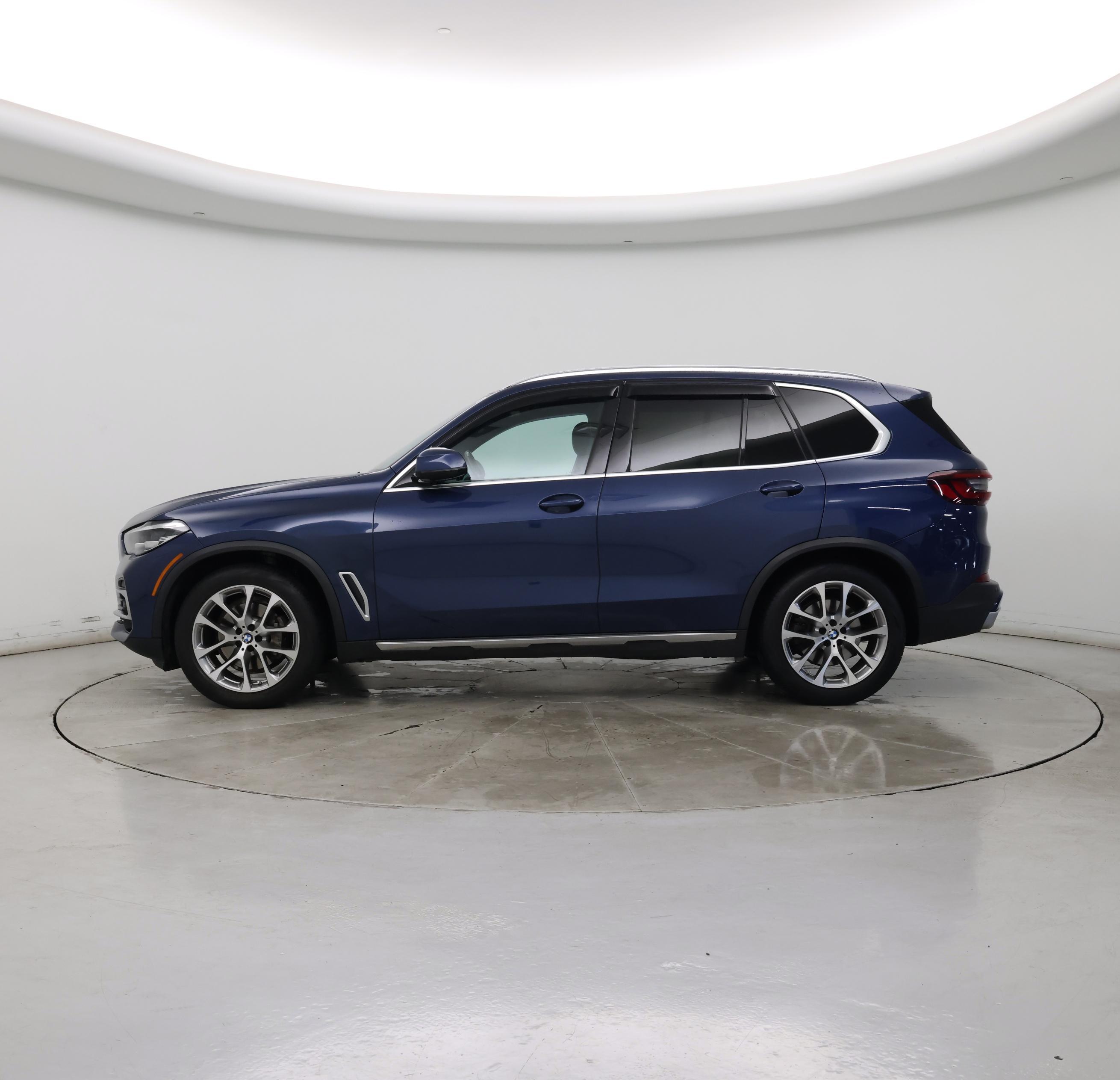 Thumbnail: 2023 BMW X5 - 3