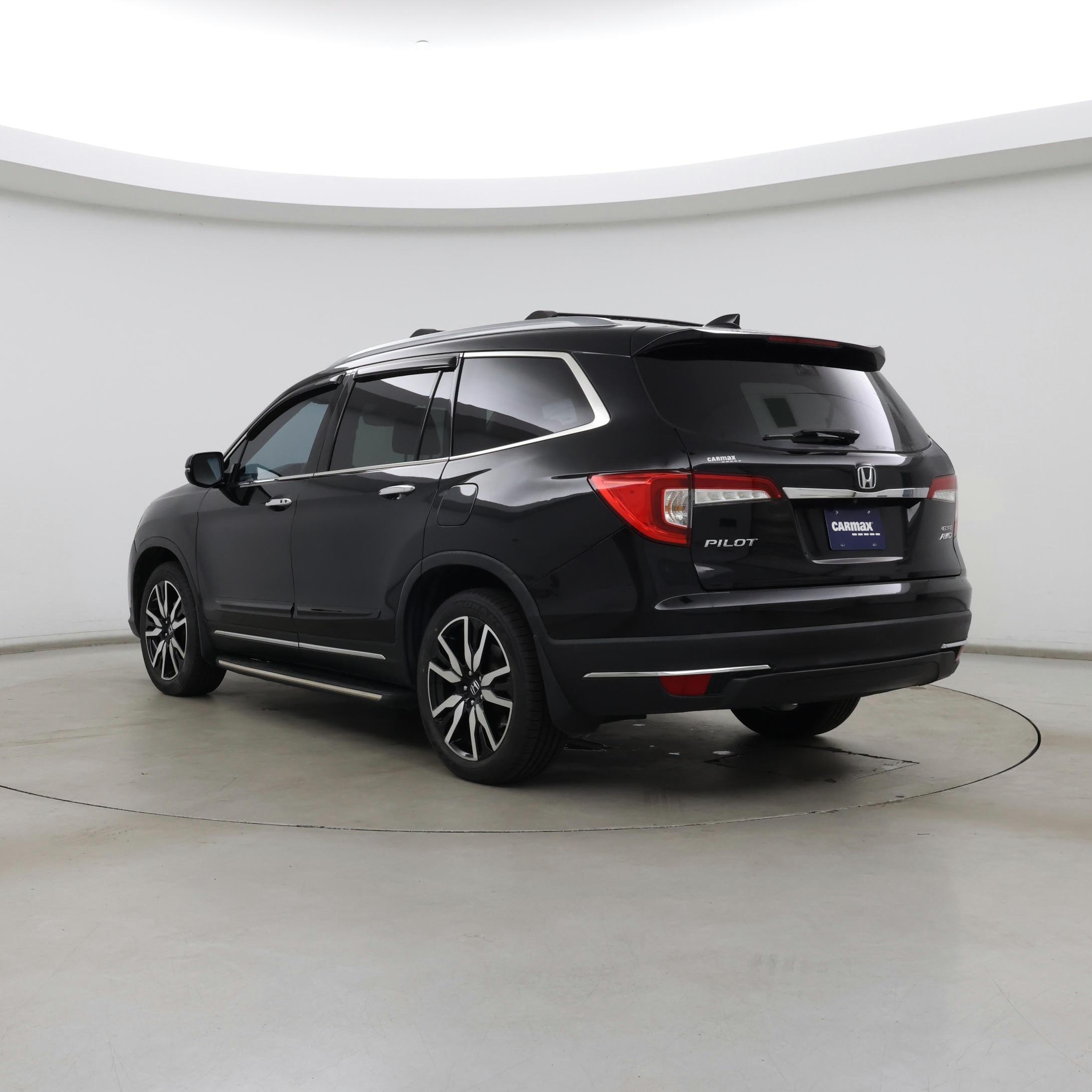 Thumbnail: 2019 Honda Pilot - 2