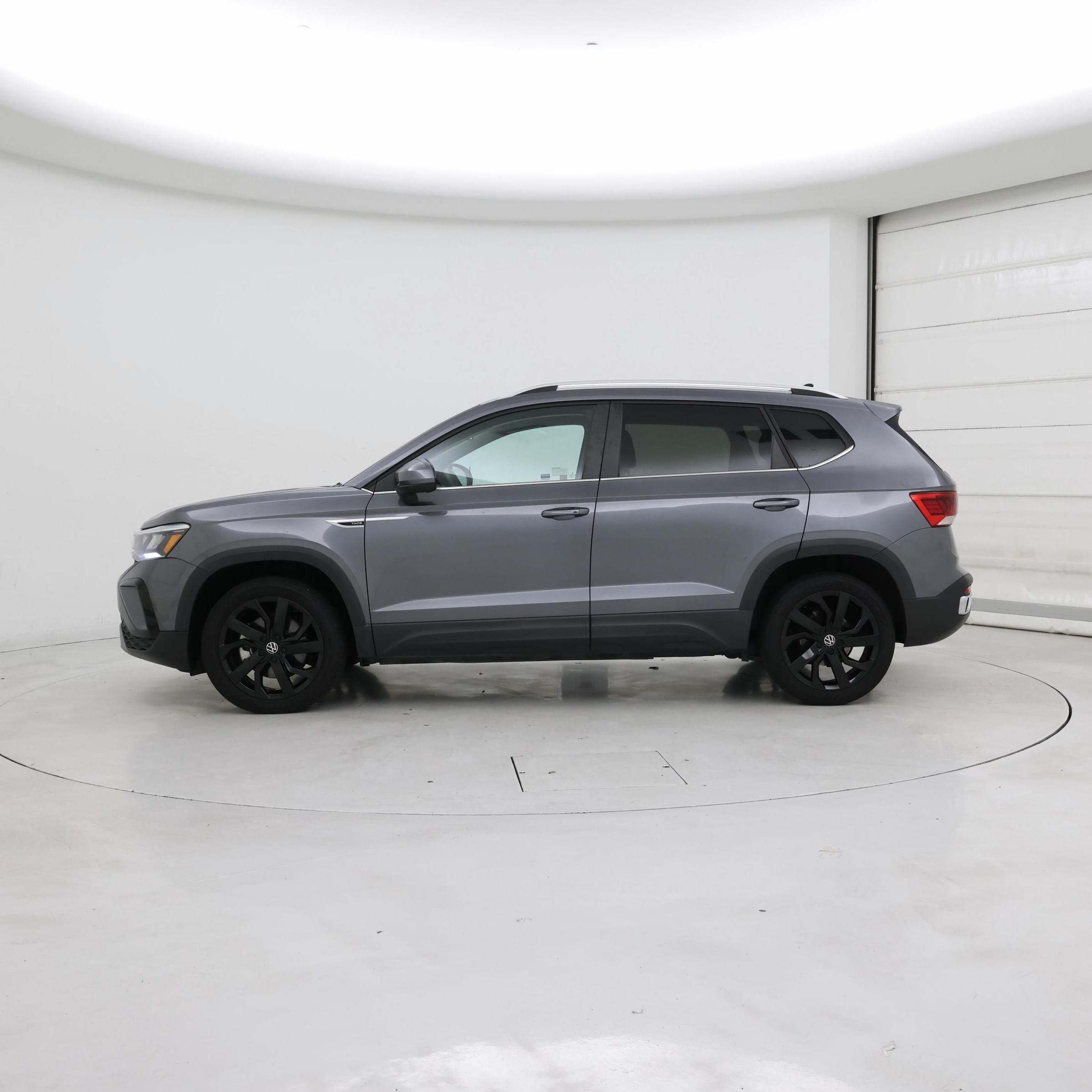 Thumbnail: 2022 Volkswagen Taos - 3