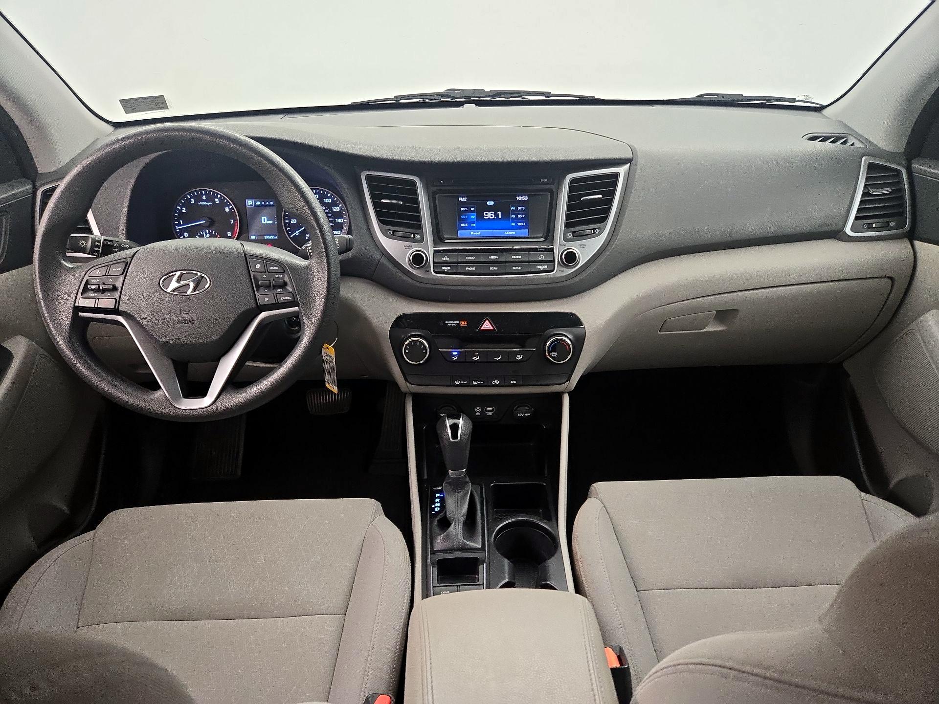 Thumbnail: 2016 Hyundai Tucson - 9