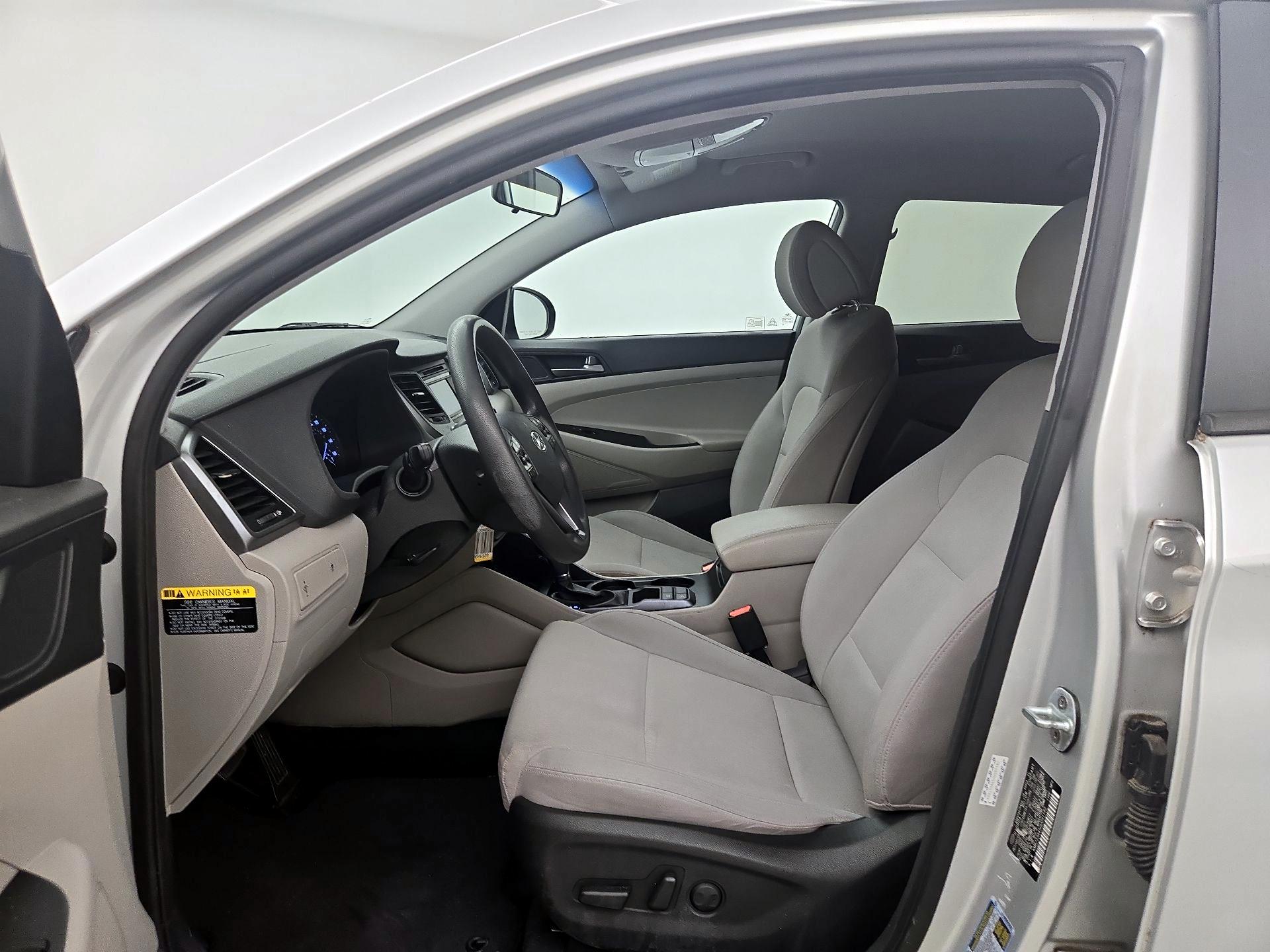 Thumbnail: 2016 Hyundai Tucson - 11