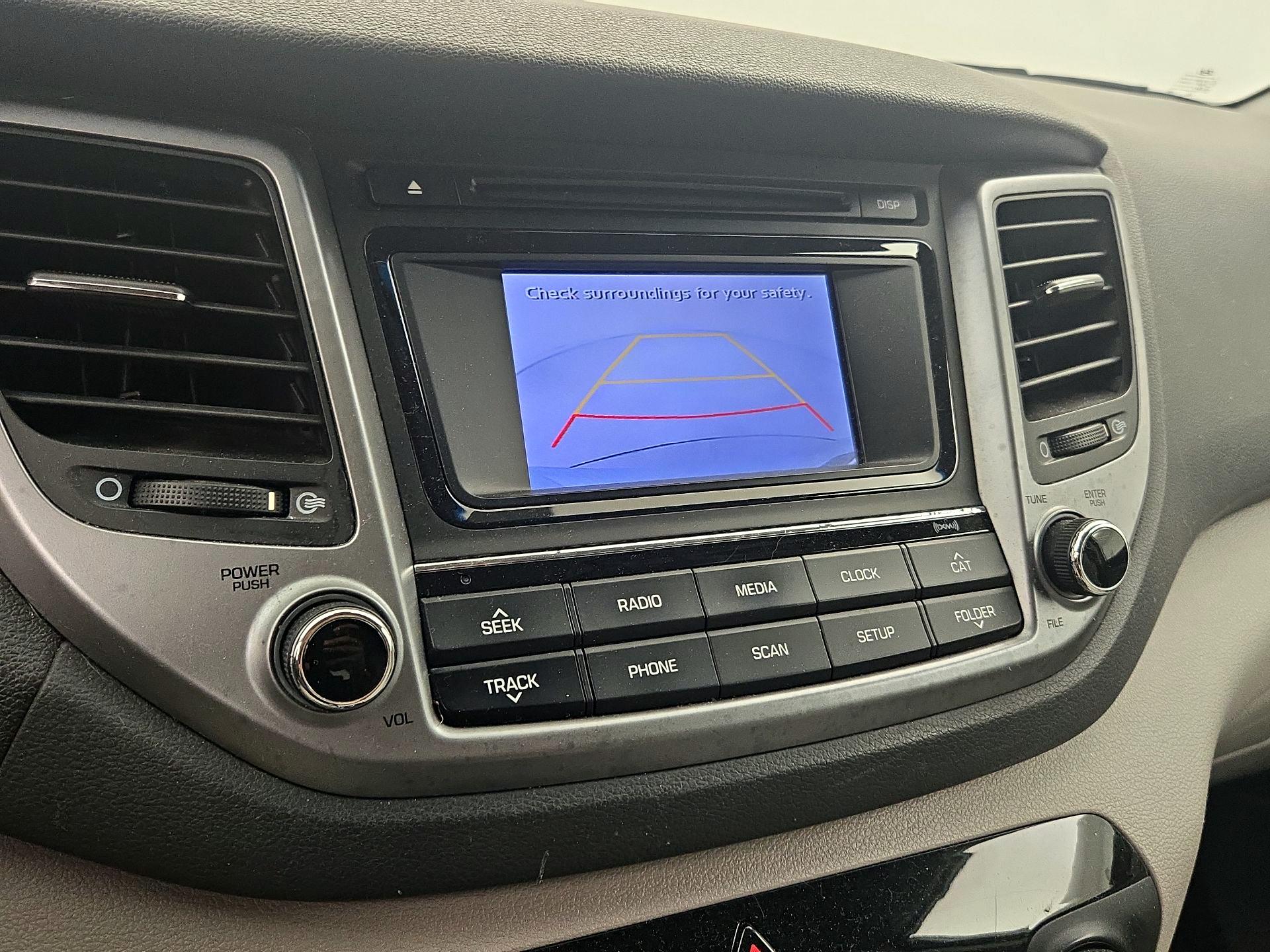 Thumbnail: 2016 Hyundai Tucson - 14