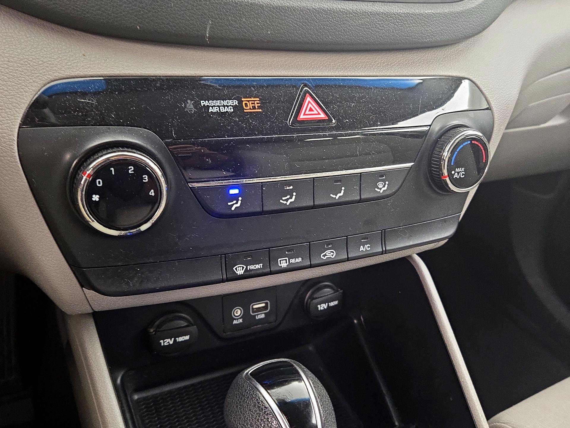Thumbnail: 2016 Hyundai Tucson - 16