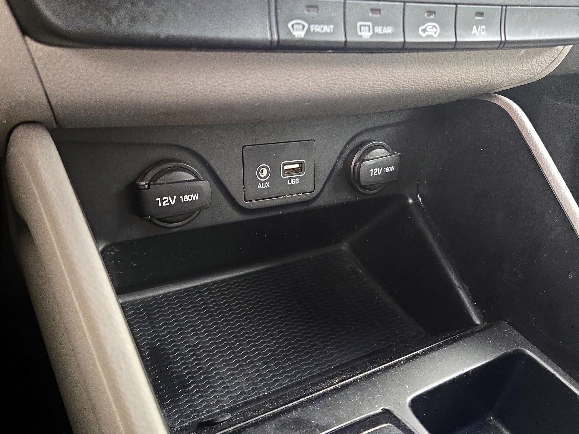 Thumbnail: 2016 Hyundai Tucson - 18