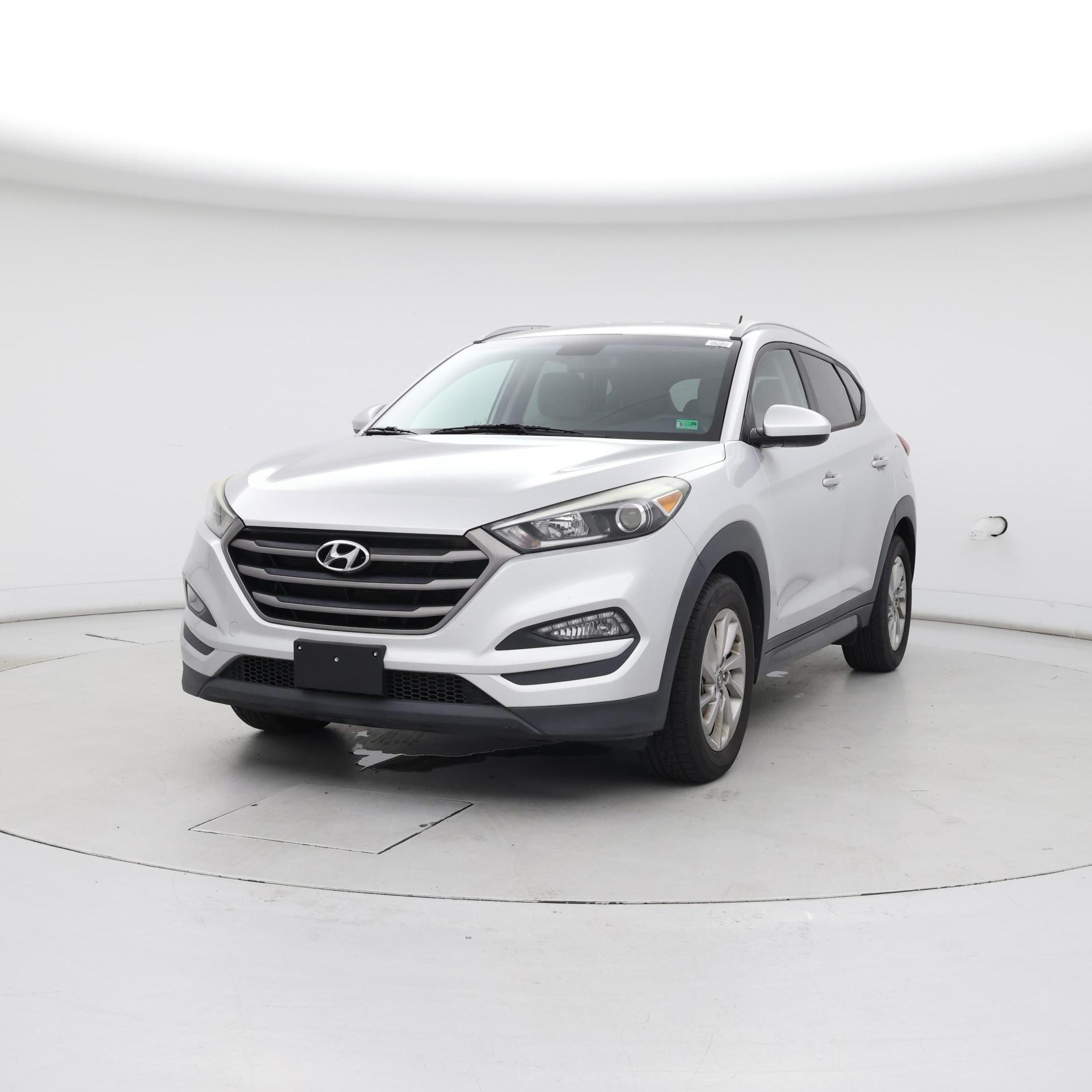 Thumbnail: 2016 Hyundai Tucson - 4