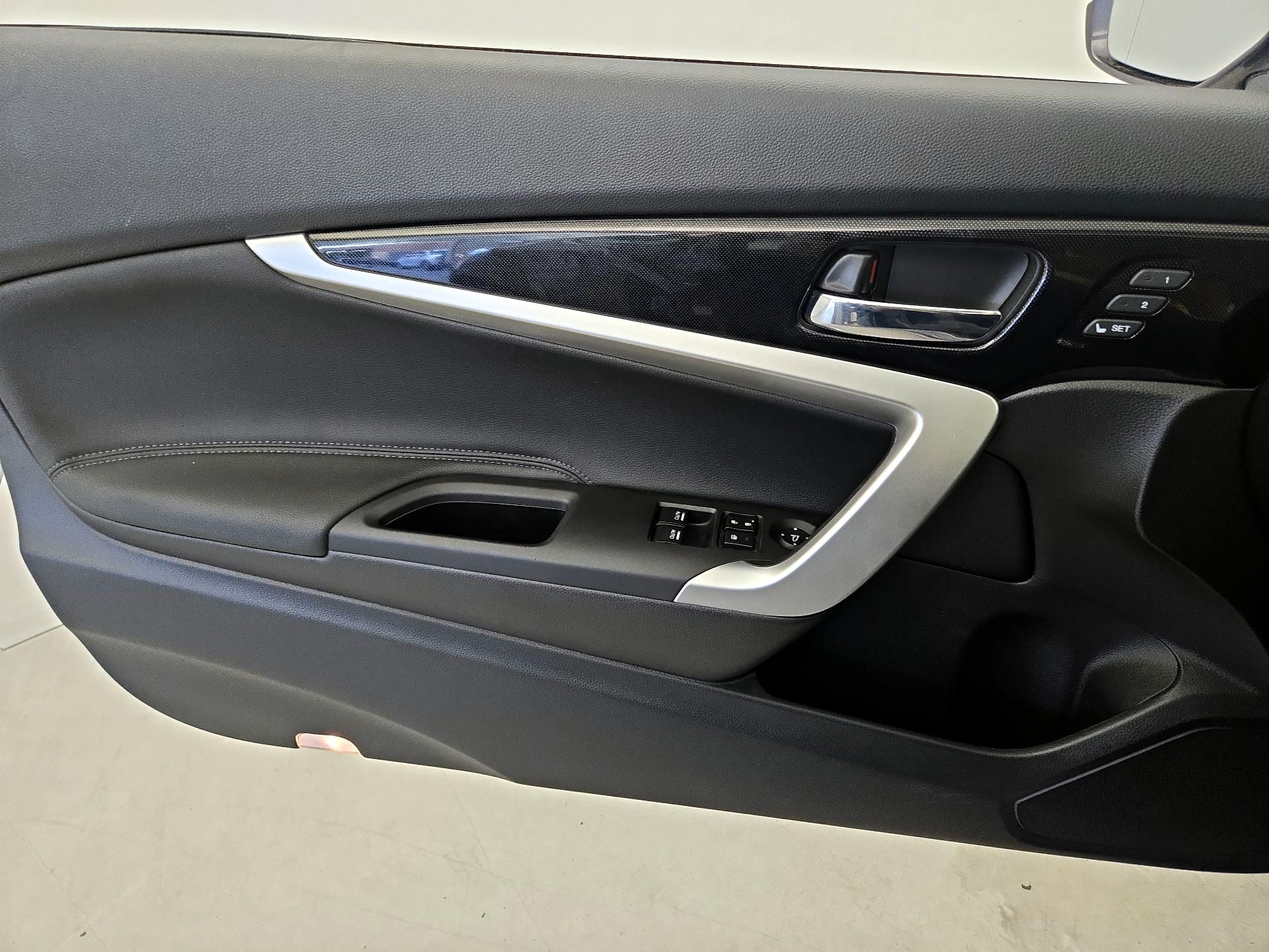 Thumbnail: 2015 Honda Accord - 12