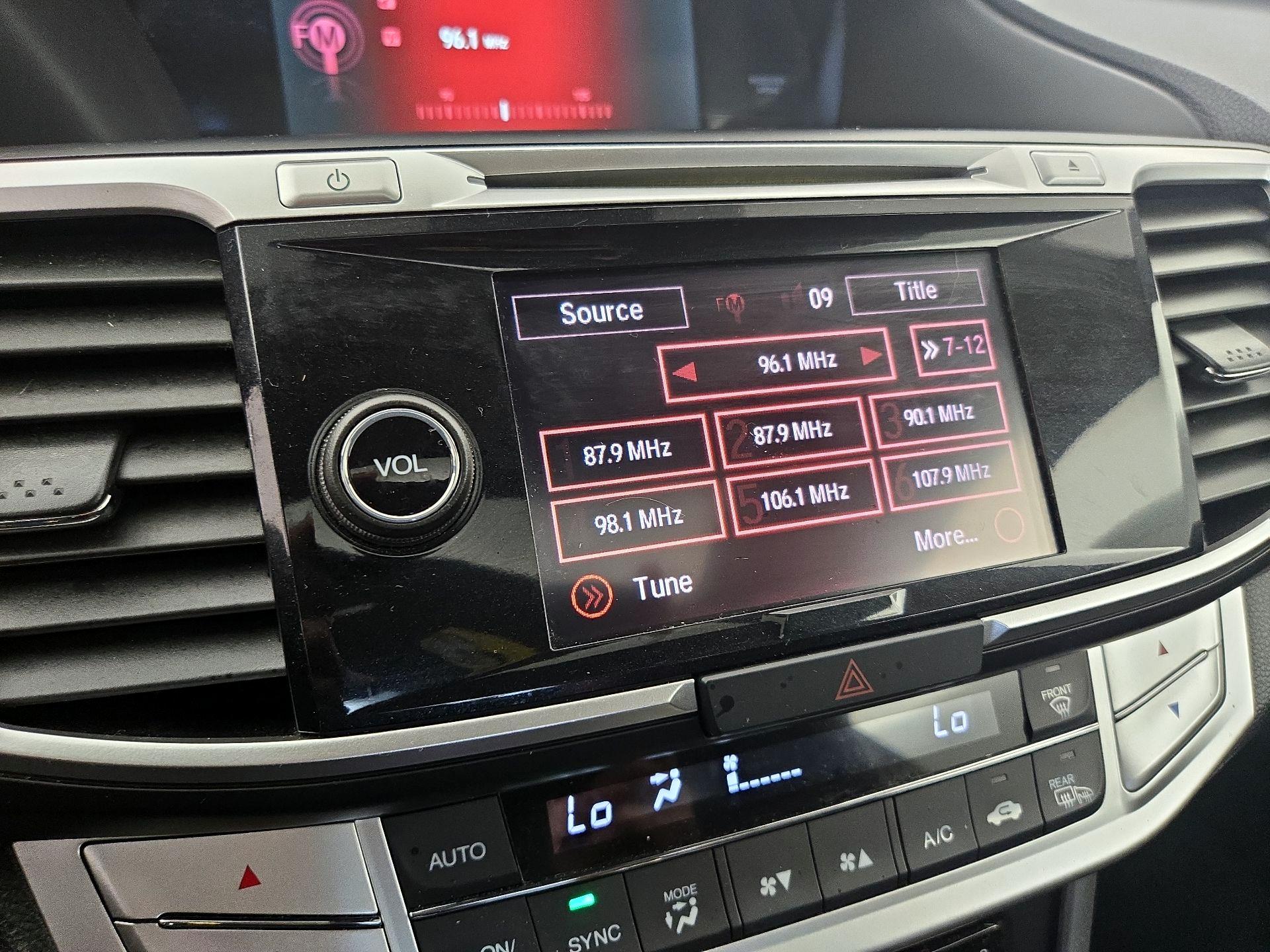 Thumbnail: 2015 Honda Accord - 16