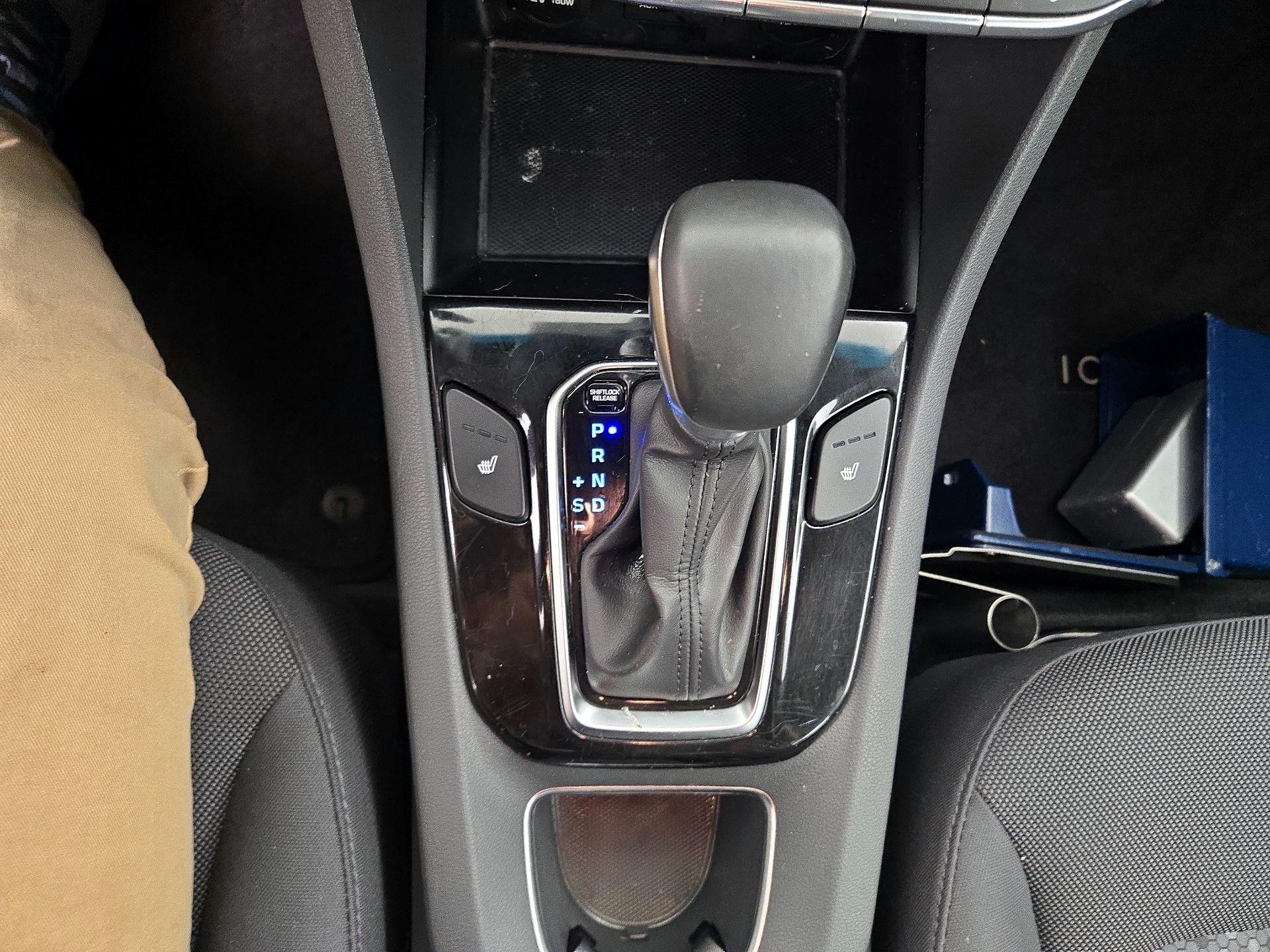 Thumbnail: 2019 Hyundai Ioniq - 17