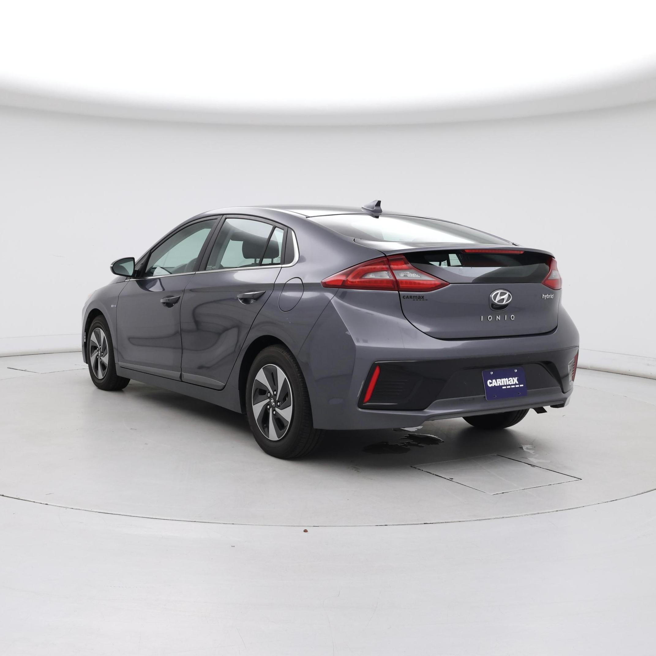 Thumbnail: 2019 Hyundai Ioniq - 2