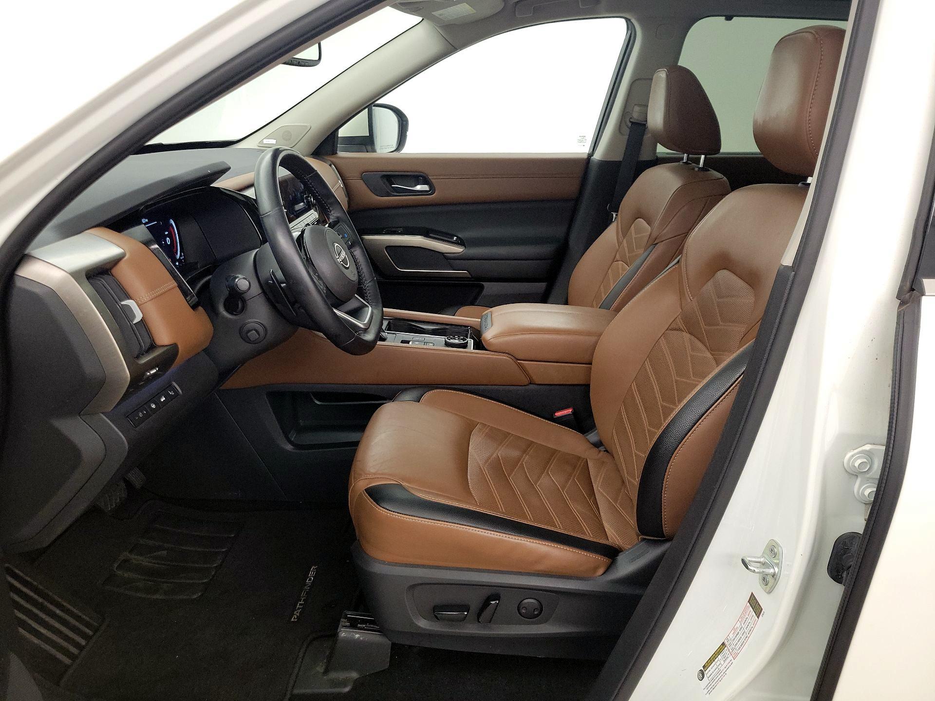 Thumbnail: 2022 Nissan Pathfinder - 11