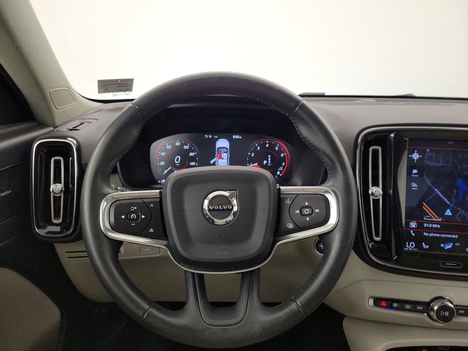 Thumbnail: 2019 Volvo XC40 - 10