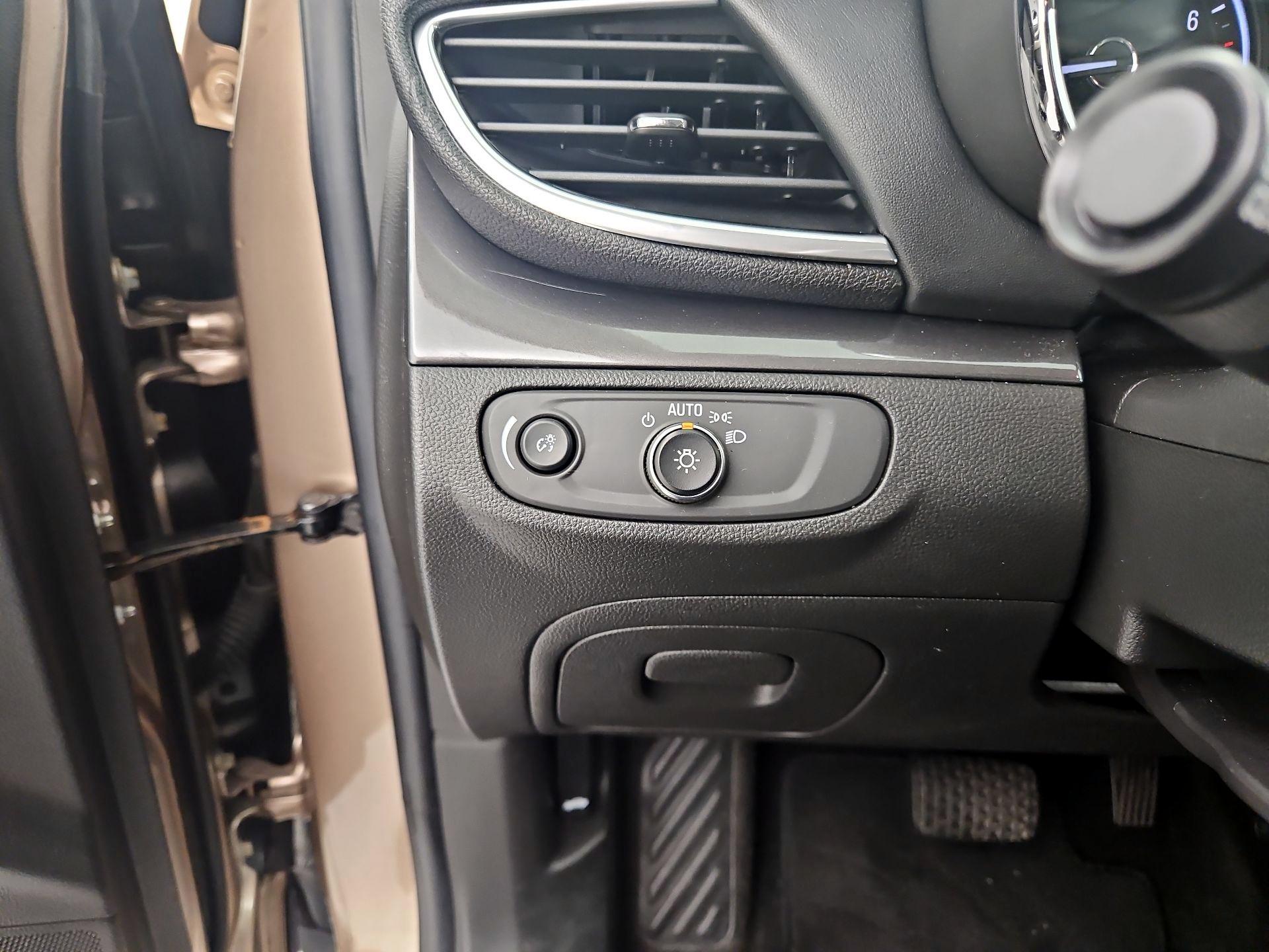 Thumbnail: 2018 Buick Encore - 13