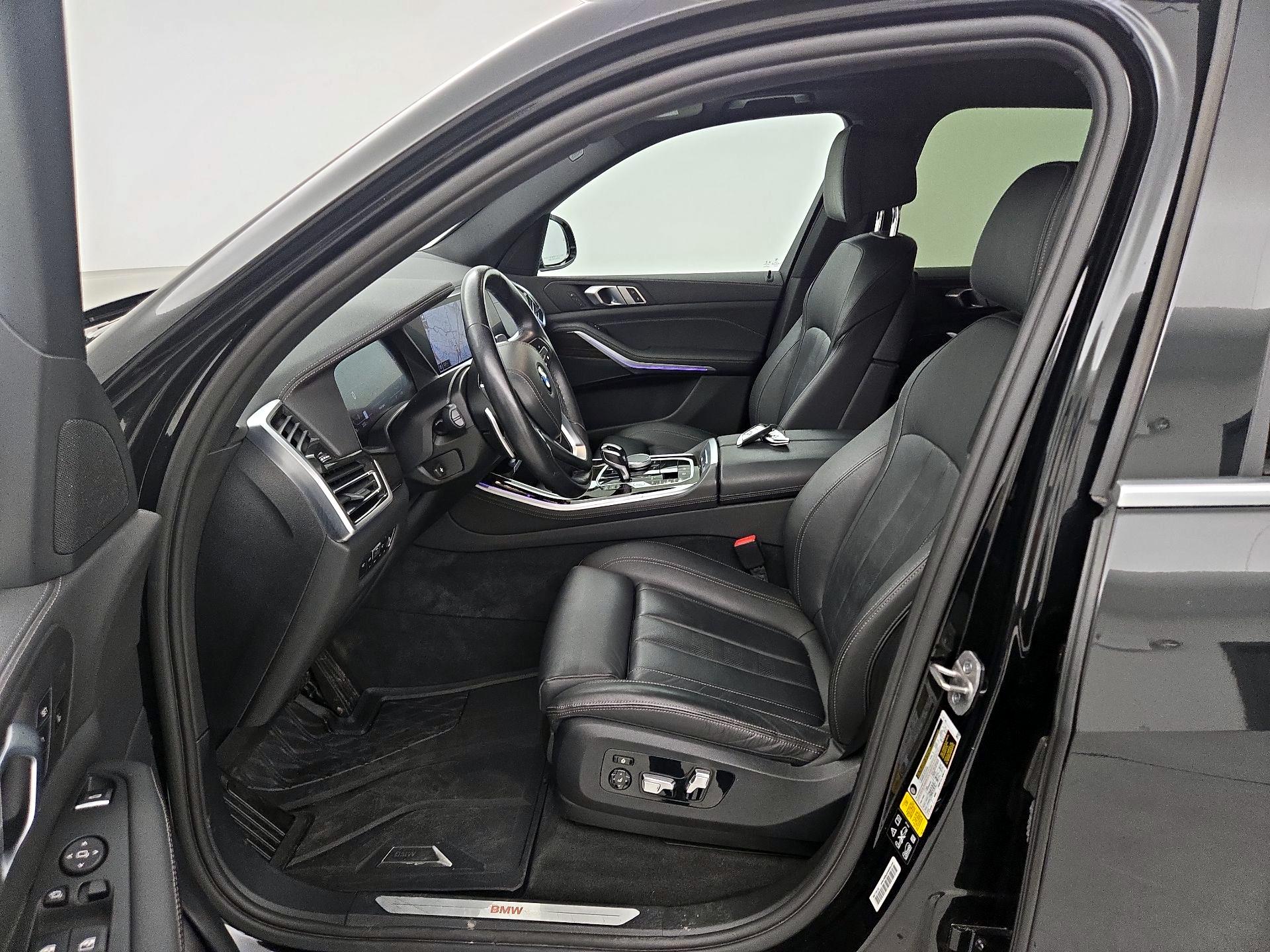 Thumbnail: 2021 BMW X5 - 11