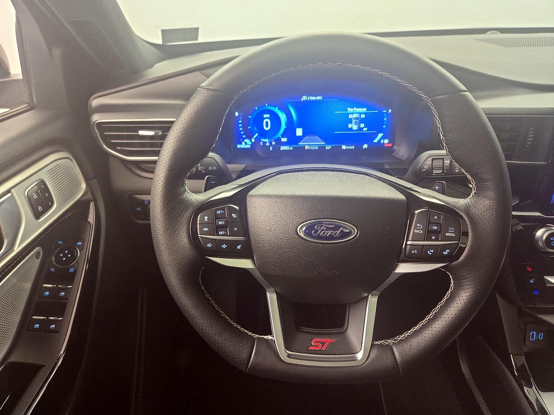 Thumbnail: 2023 Ford Explorer - 10