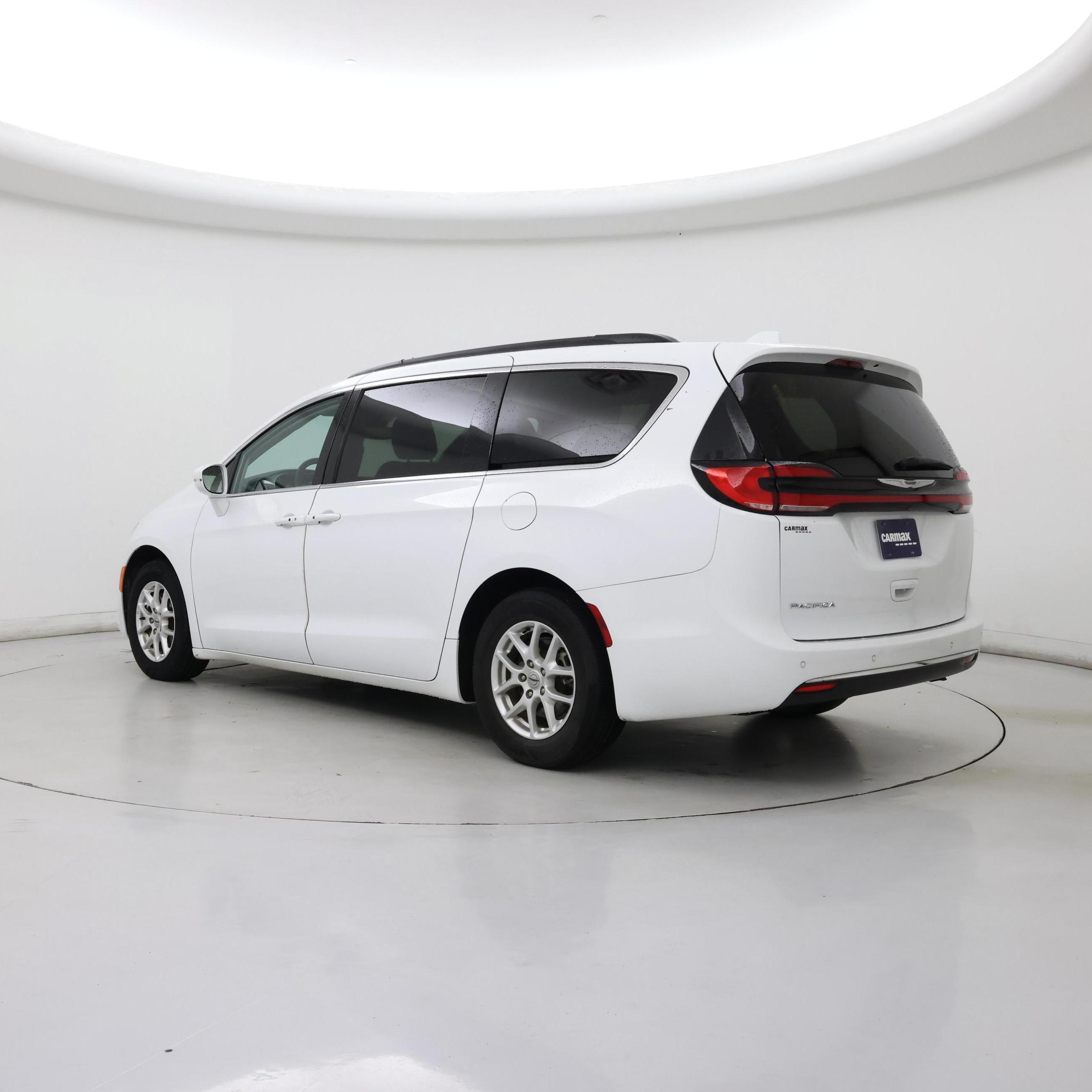 Thumbnail: 2022 Chrysler Pacifica - 2