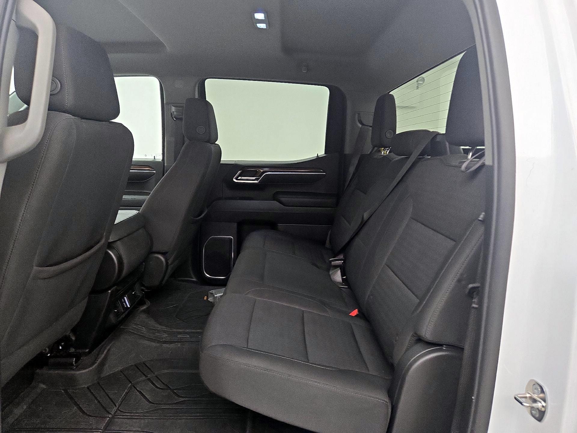 Thumbnail: 2023 Chevrolet Silverado 1500 - 20