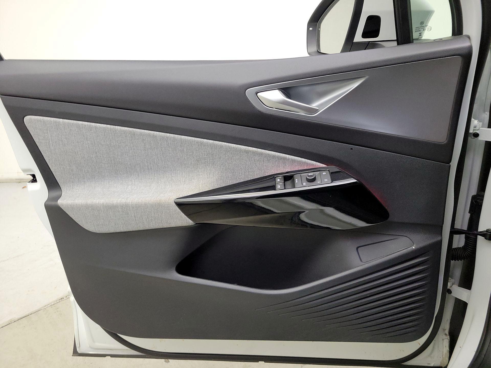 Thumbnail: 2024 Volkswagen ID.4 - 12