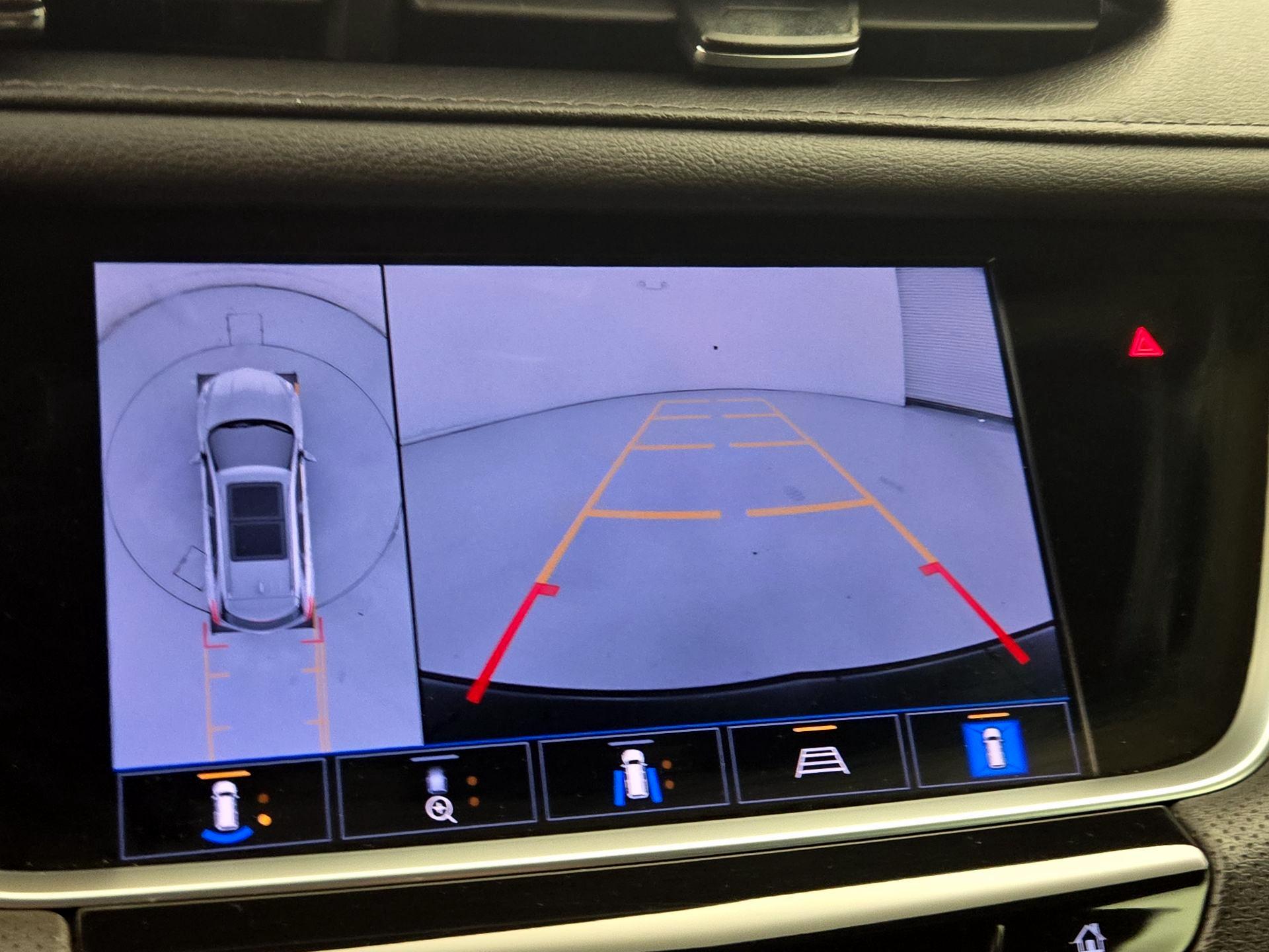 Thumbnail: 2021 Cadillac XT5 - 15