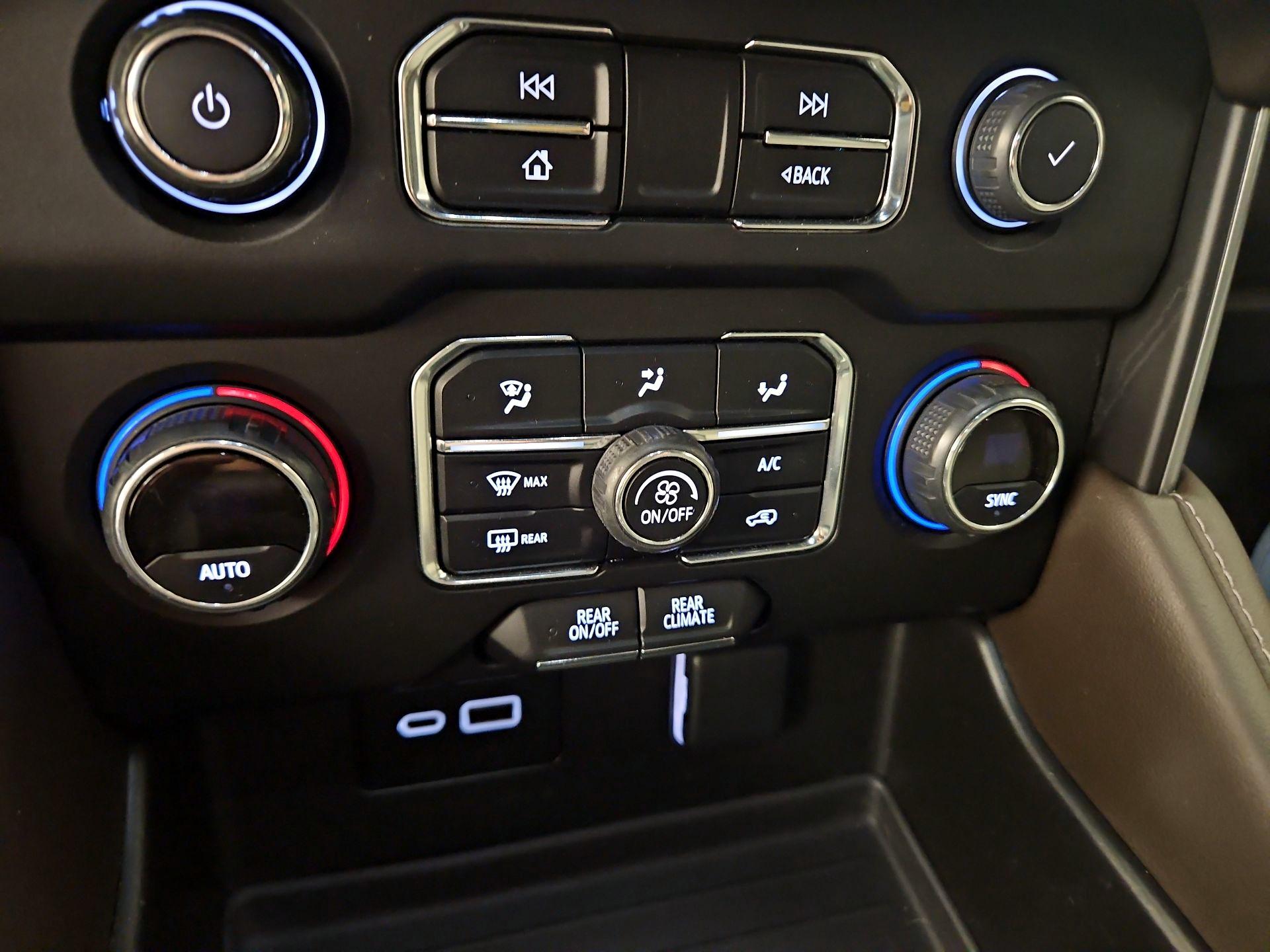 Thumbnail: 2023 Chevrolet Tahoe - 16